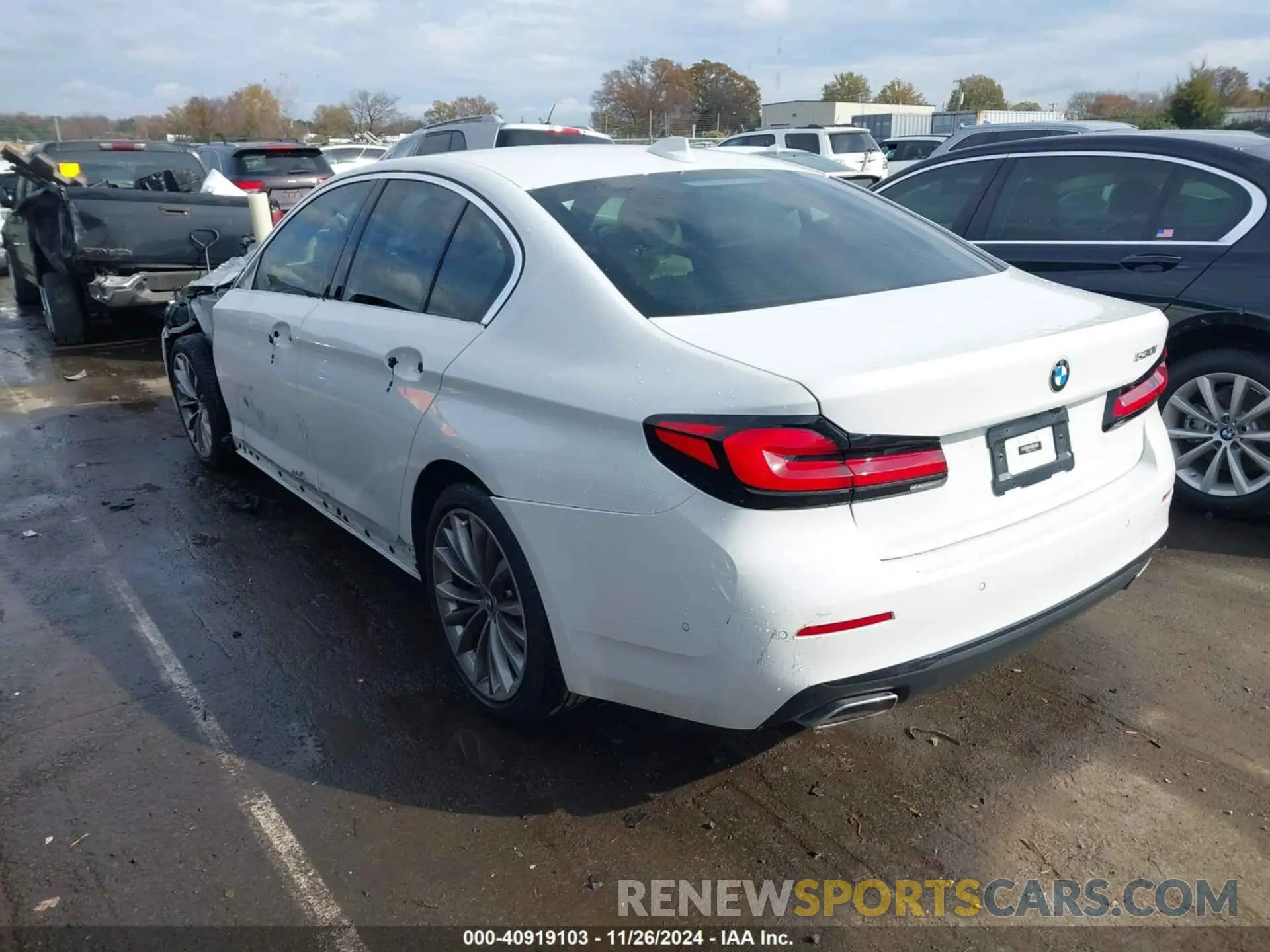 3 Photograph of a damaged car WBA53BH02MCG73261 BMW 530I 2021