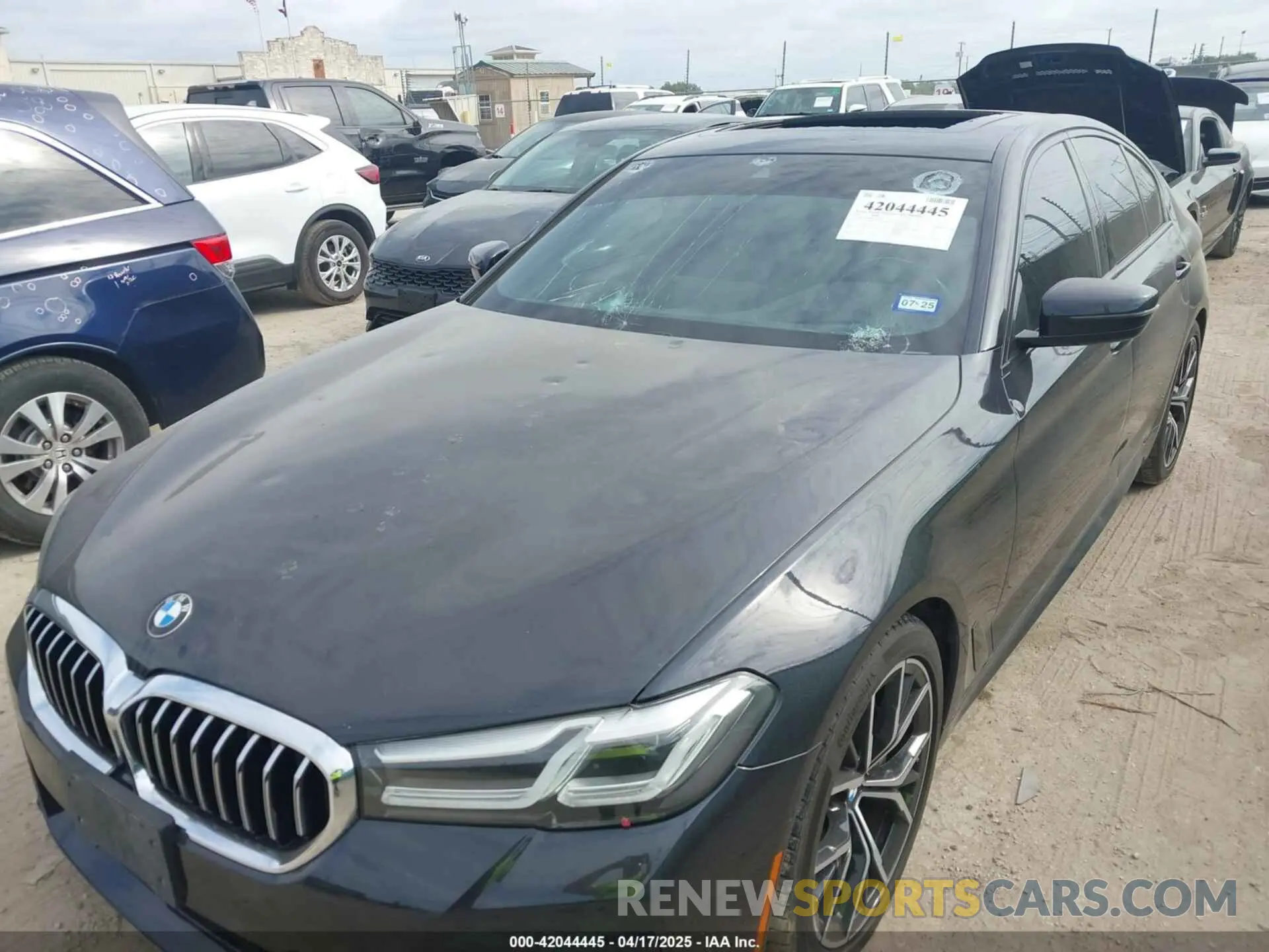 6 Photograph of a damaged car WBA53BH04MCF37326 BMW 530I 2021