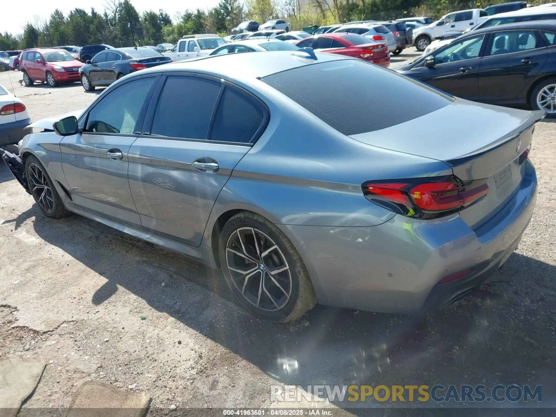 3 Photograph of a damaged car WBA53BH04MWX16672 BMW 530I 2021