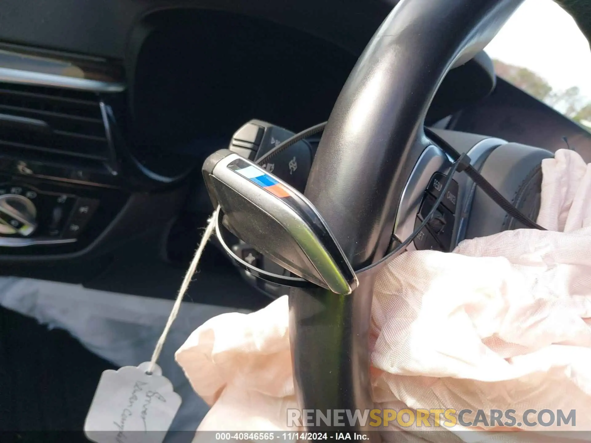11 Photograph of a damaged car WBA53BH07MCF21332 BMW 530I 2021