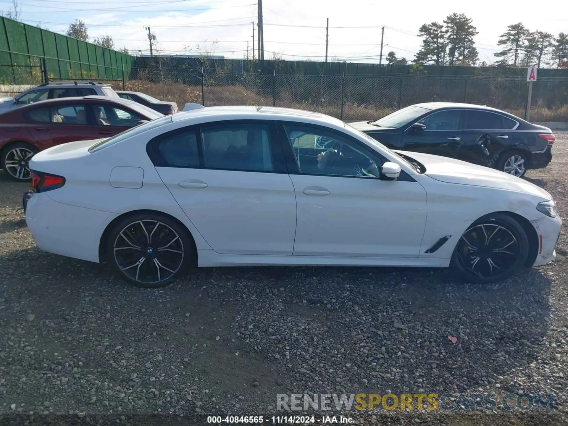 13 Photograph of a damaged car WBA53BH07MCF21332 BMW 530I 2021