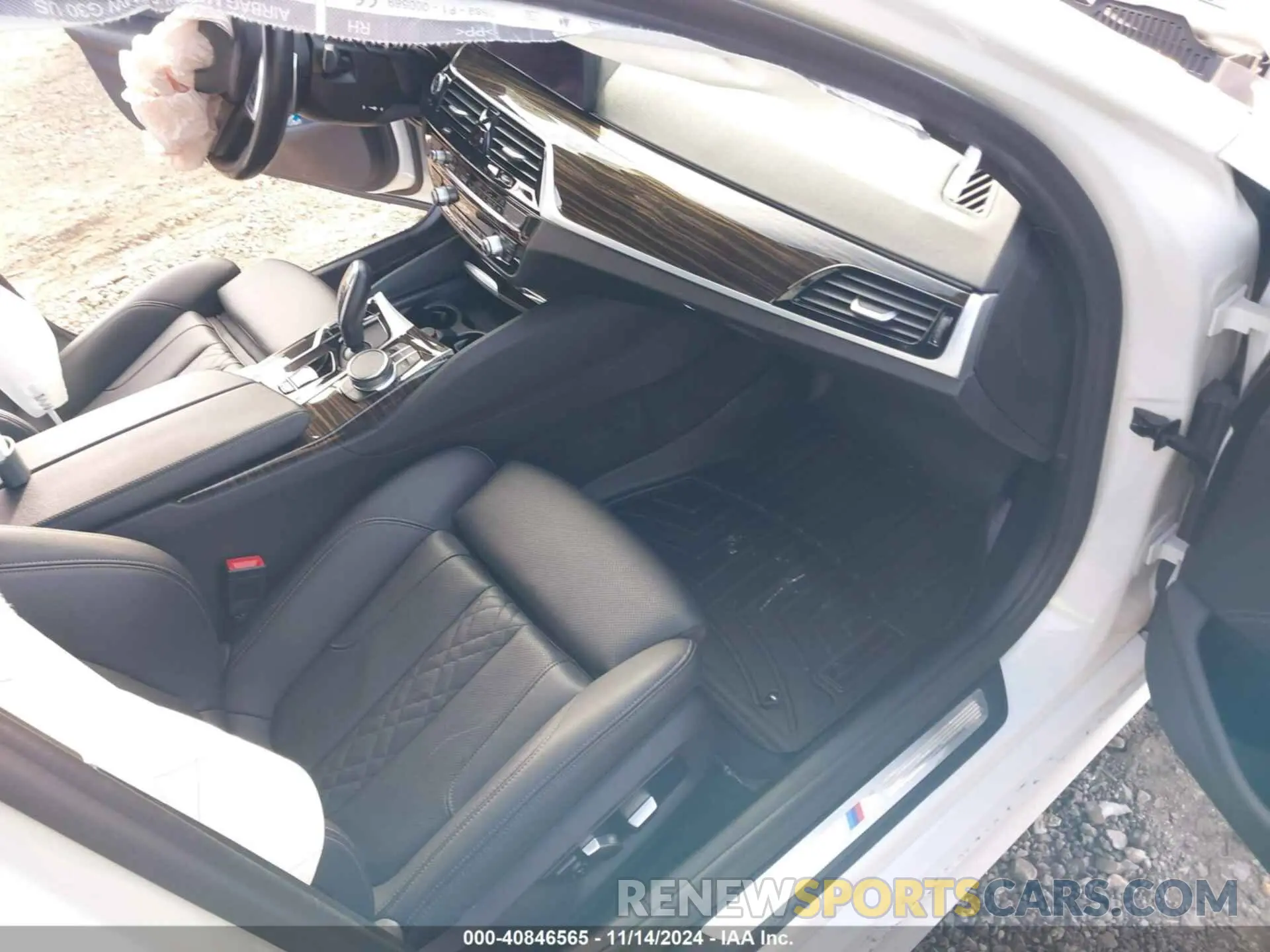 5 Photograph of a damaged car WBA53BH07MCF21332 BMW 530I 2021
