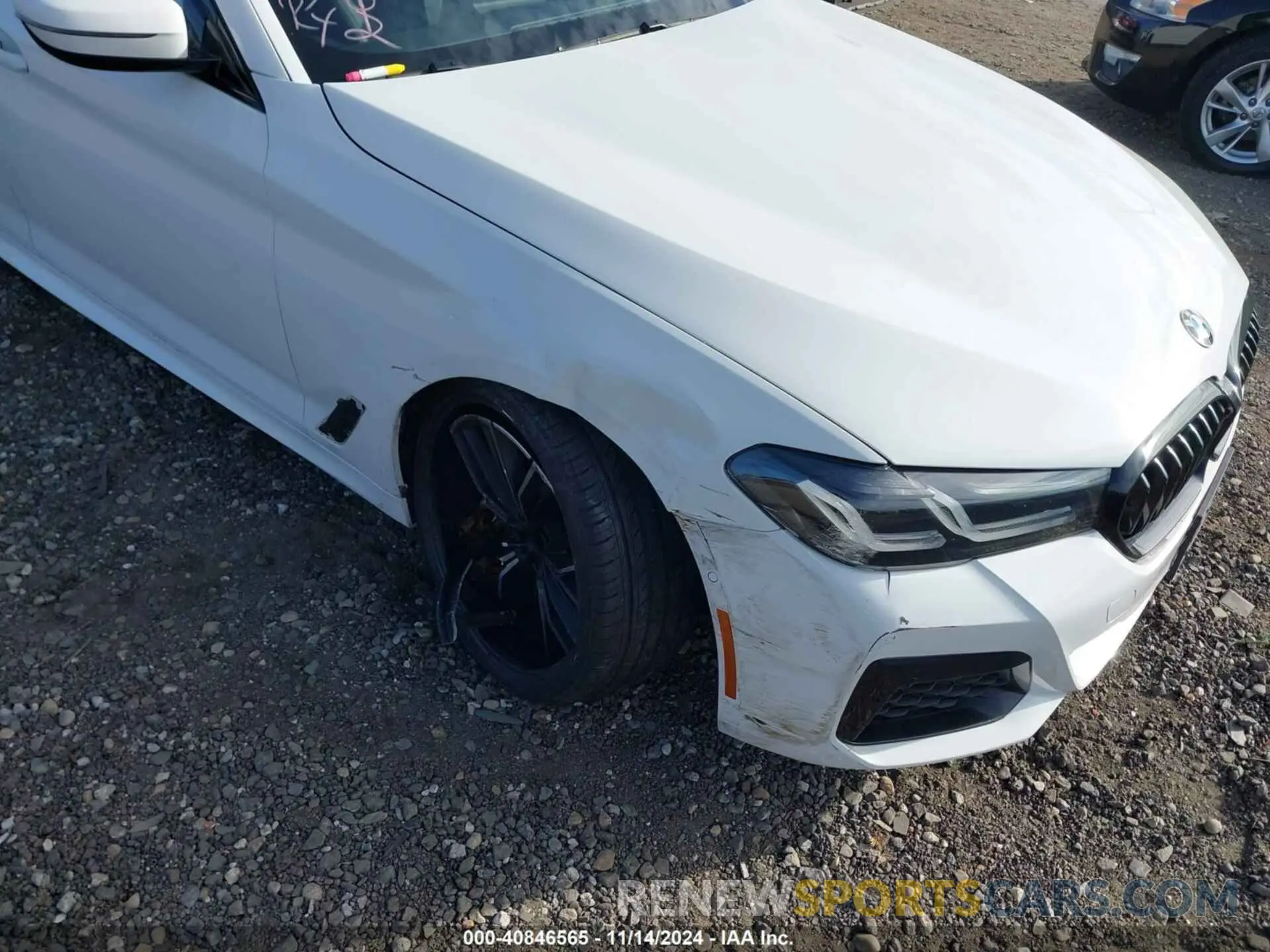 6 Photograph of a damaged car WBA53BH07MCF21332 BMW 530I 2021