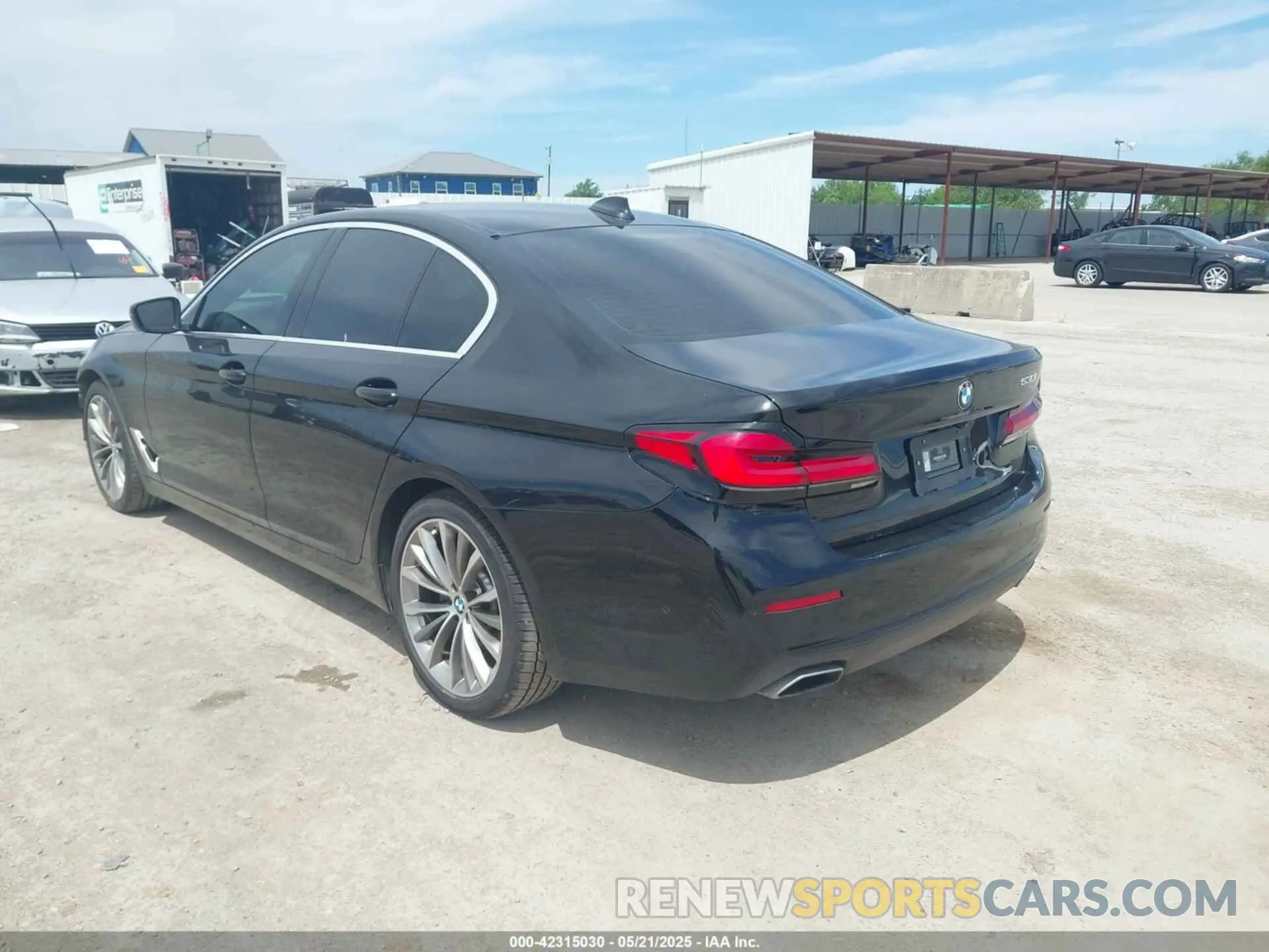 3 Photograph of a damaged car WBA53BH09MWX27909 BMW 530I 2021