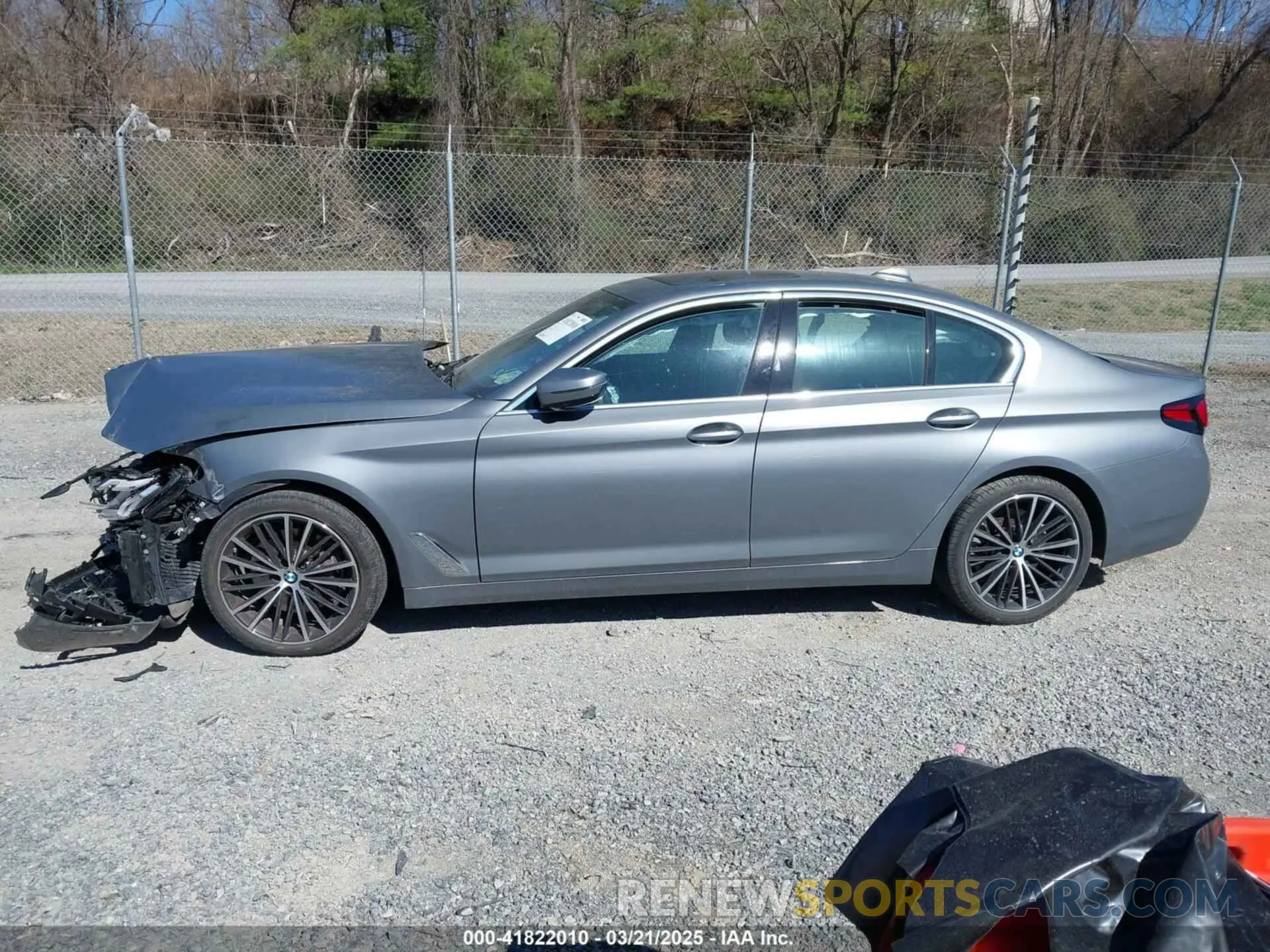 14 Photograph of a damaged car WBA73BJ02PWY28314 BMW 540 2023