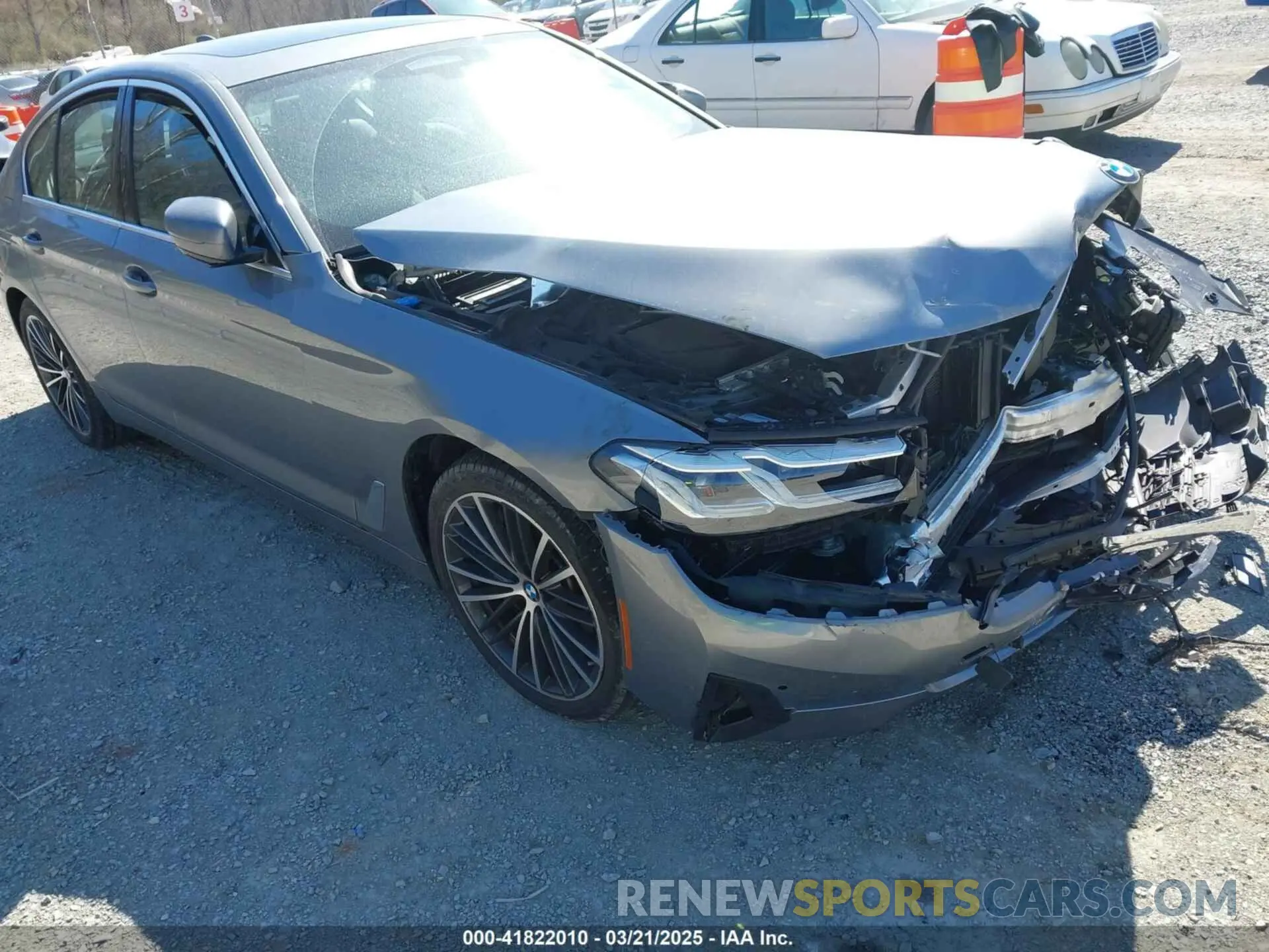 17 Photograph of a damaged car WBA73BJ02PWY28314 BMW 540 2023