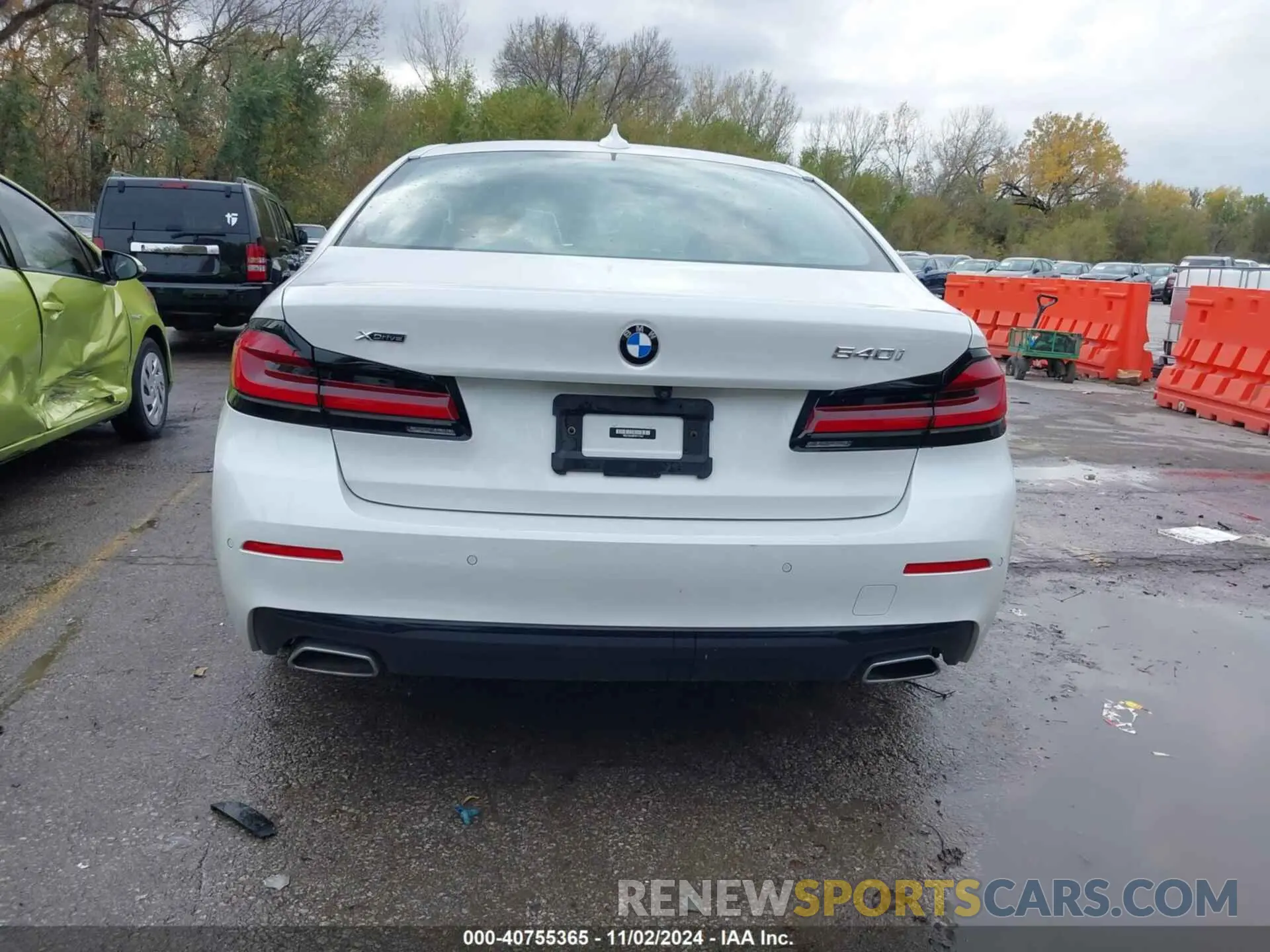 17 Photograph of a damaged car WBA73BJ09PWY17343 BMW 540 2023
