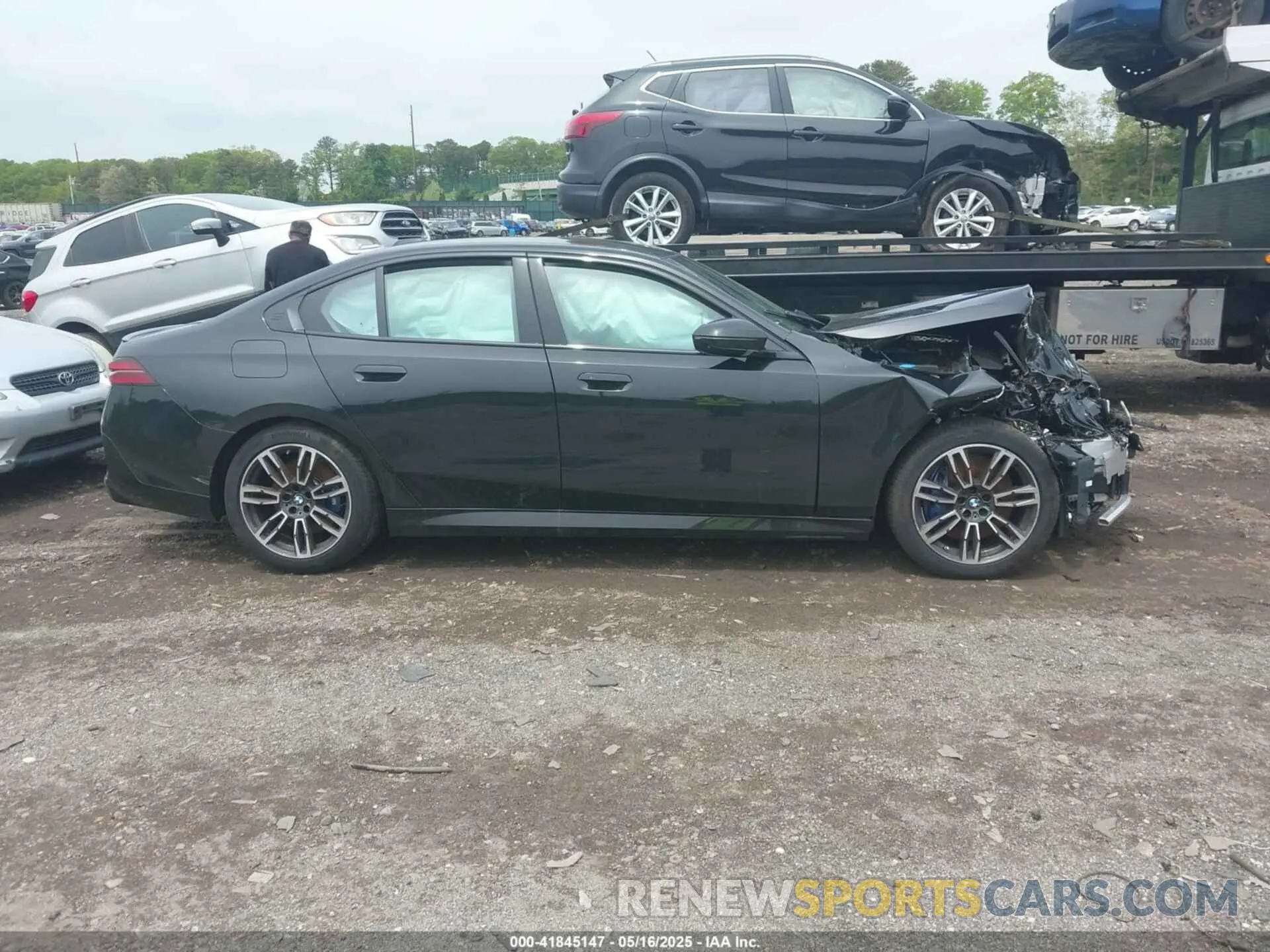 13 Photograph of a damaged car WBA63FJ08RCS61047 BMW 540 2024