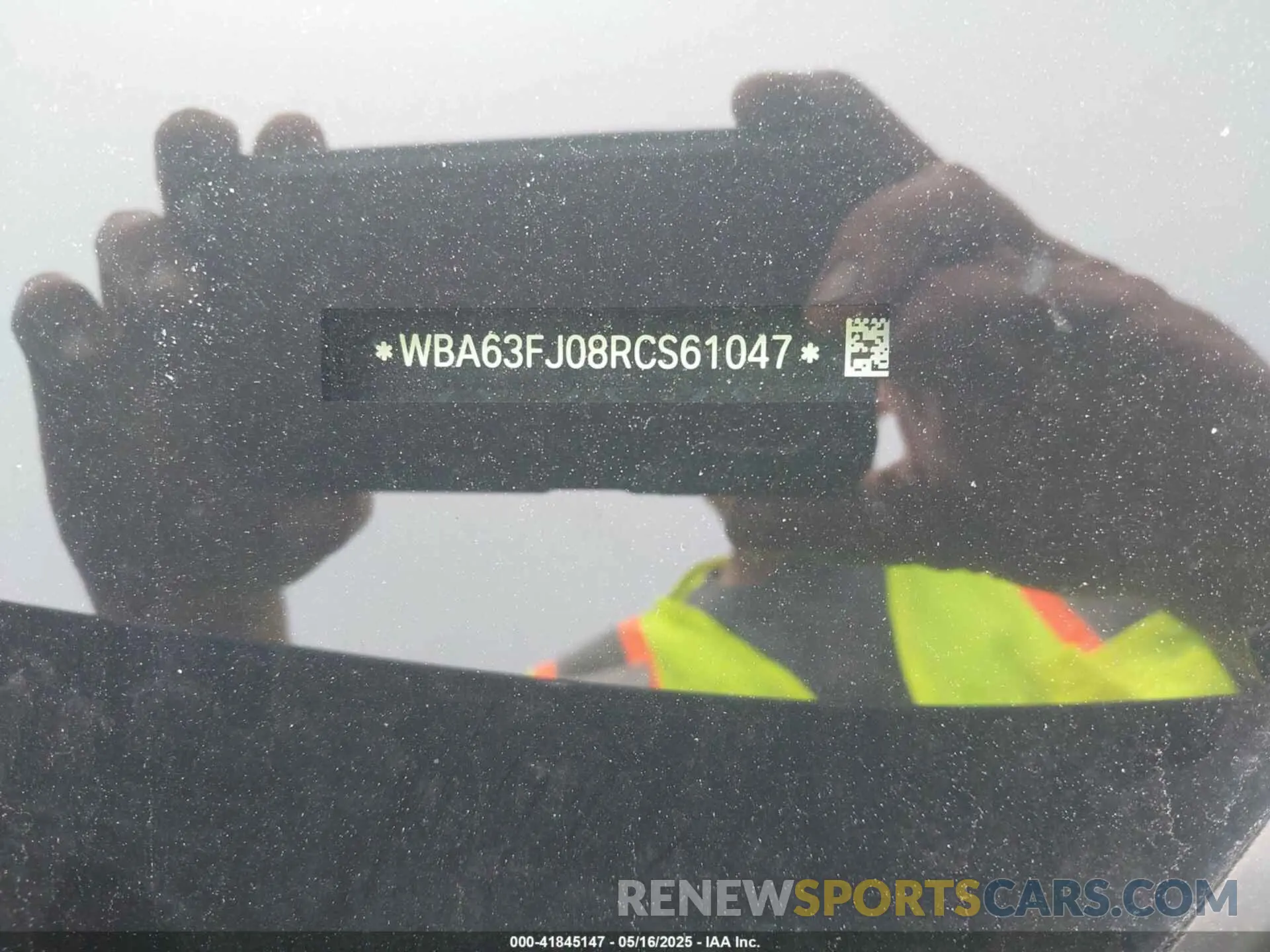 19 Photograph of a damaged car WBA63FJ08RCS61047 BMW 540 2024