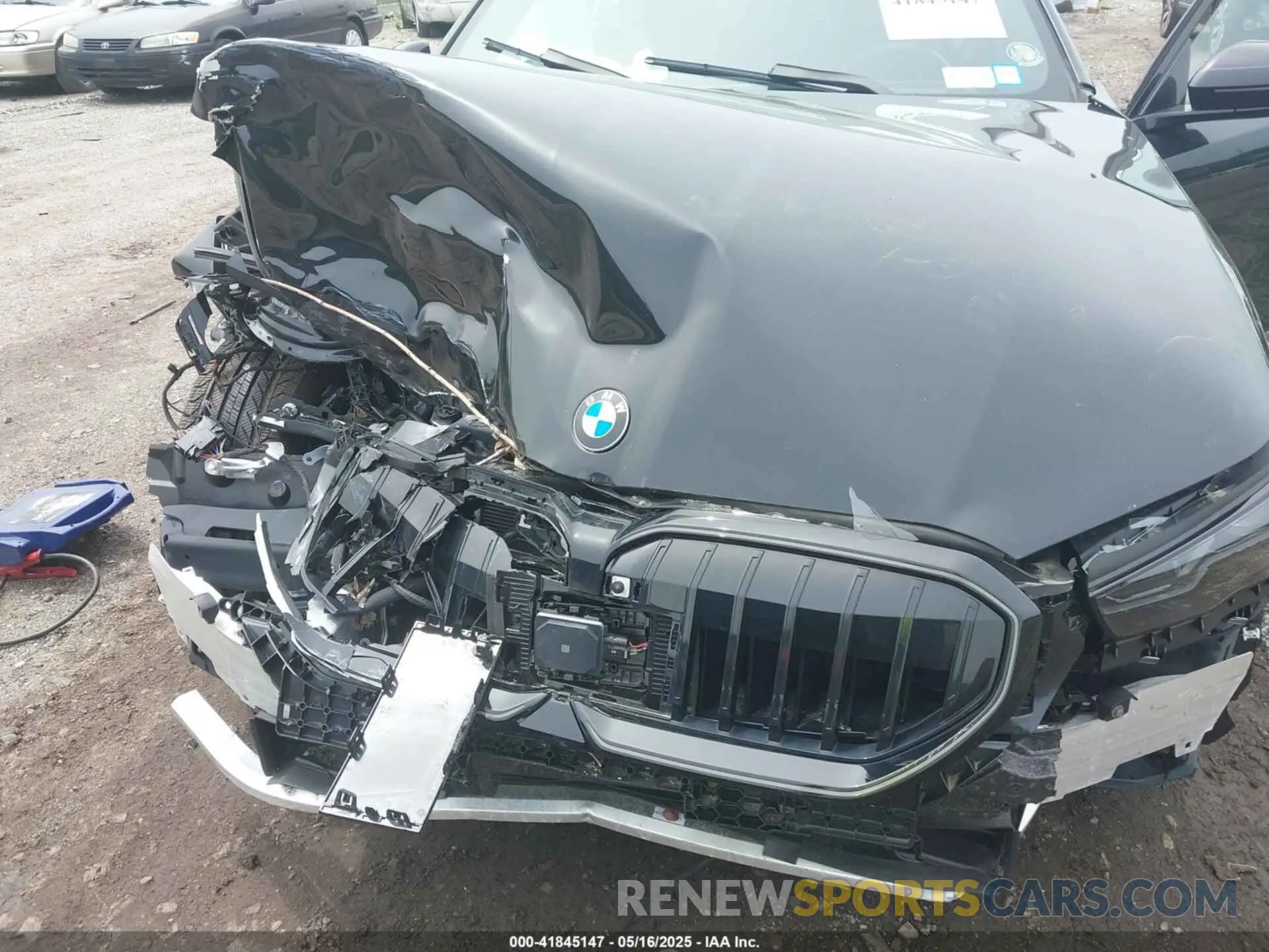 6 Photograph of a damaged car WBA63FJ08RCS61047 BMW 540 2024
