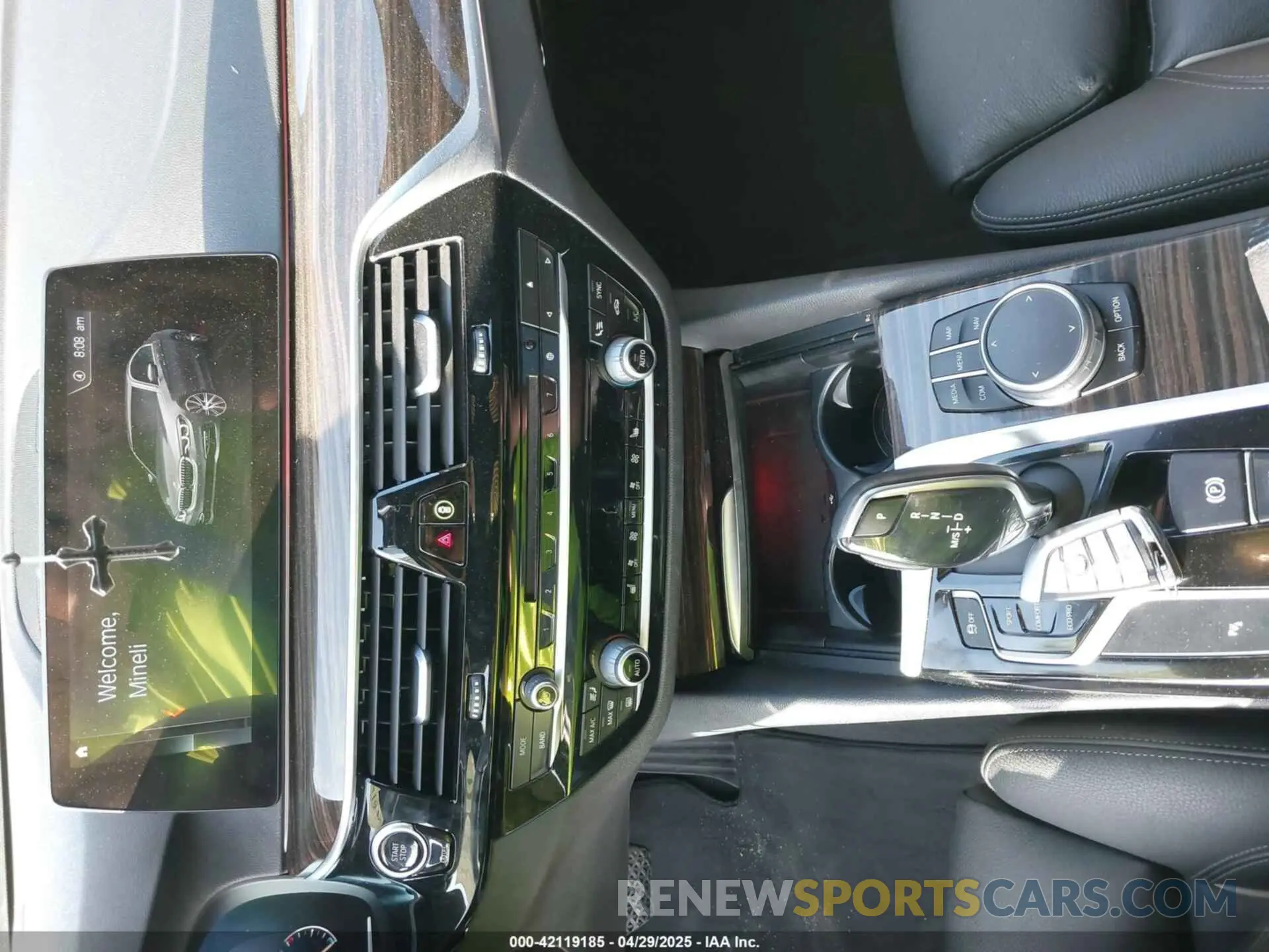 11 Photograph of a damaged car WBAJE5C50KWW41835 BMW 540I 2019