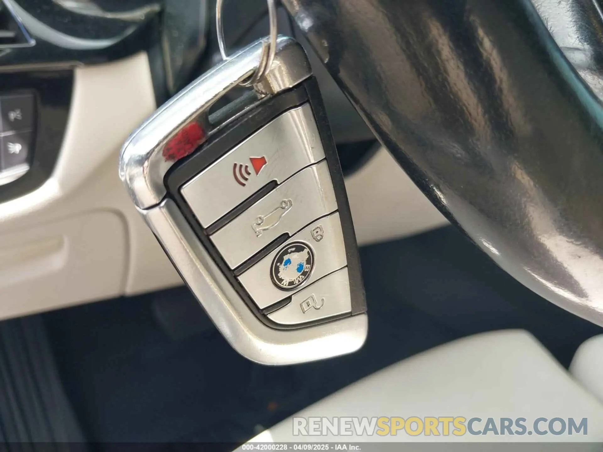 11 Photograph of a damaged car WBAJE5C51KBM76918 BMW 540I 2019