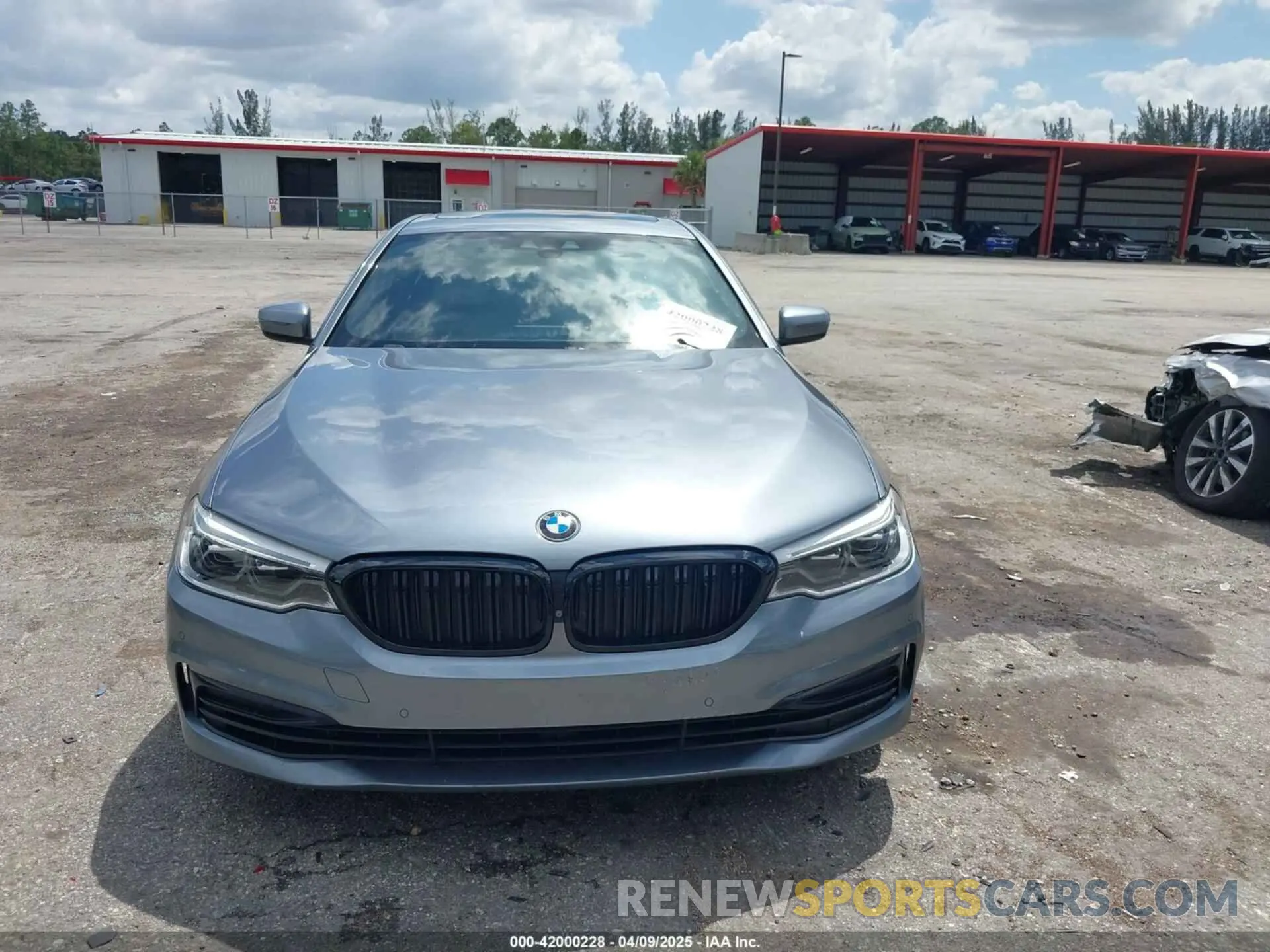 12 Photograph of a damaged car WBAJE5C51KBM76918 BMW 540I 2019