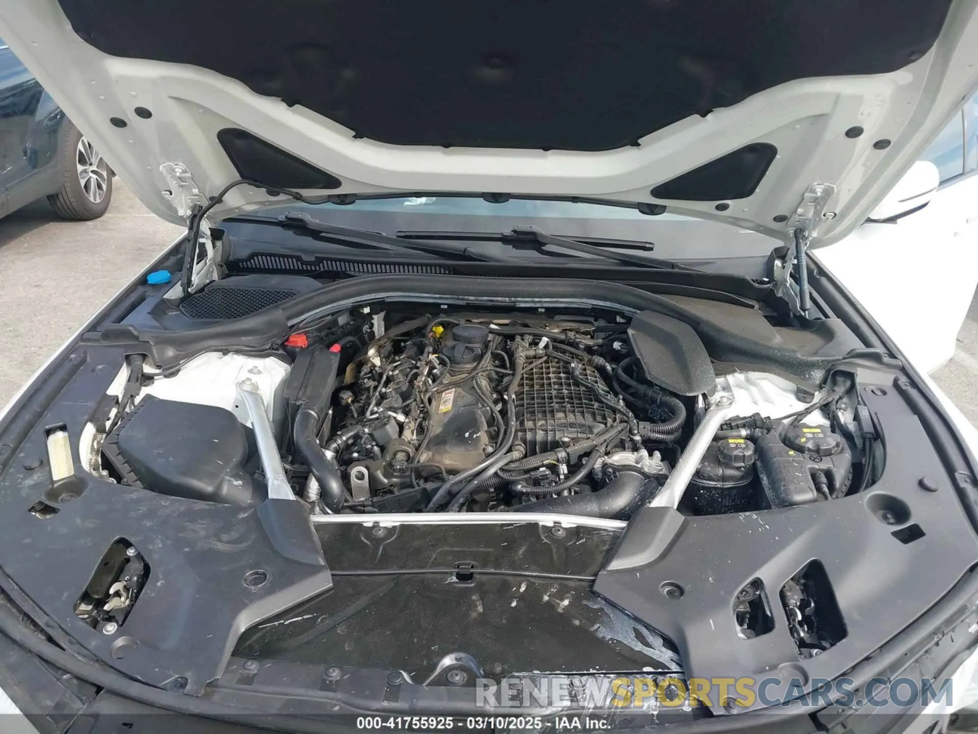 10 Photograph of a damaged car WBAJE5C55KWW18387 BMW 540I 2019