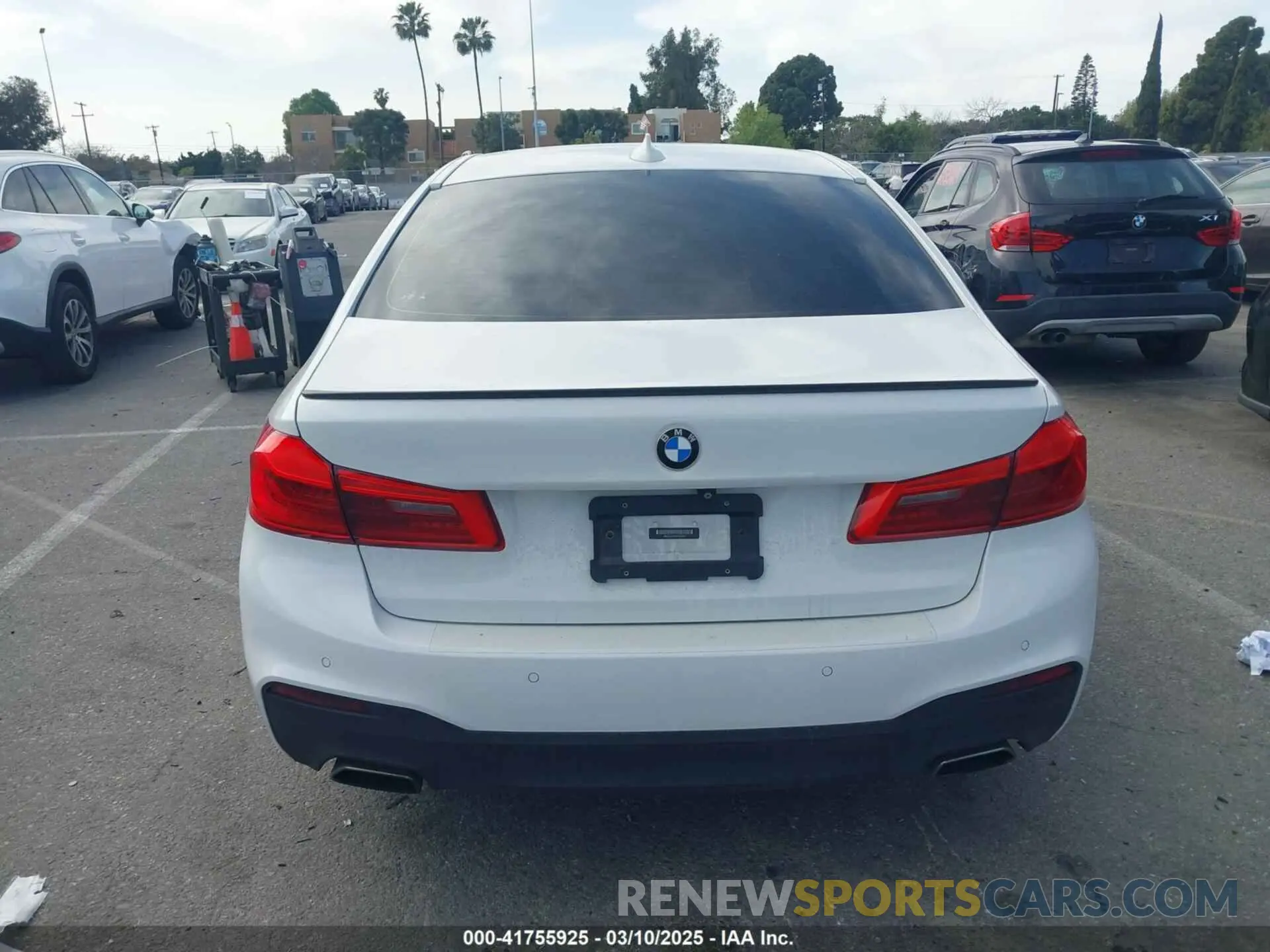 16 Photograph of a damaged car WBAJE5C55KWW18387 BMW 540I 2019