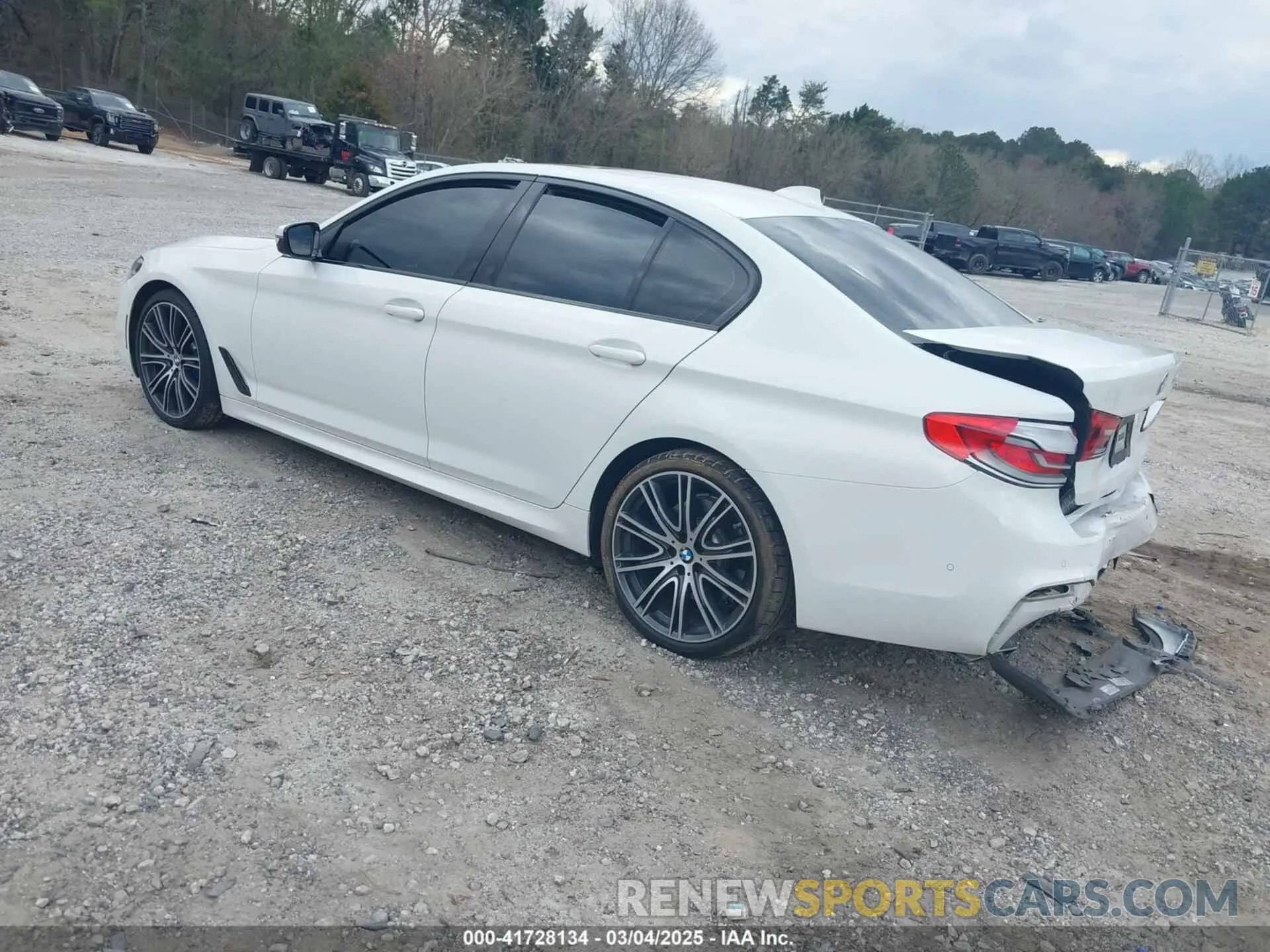 3 Photograph of a damaged car WBAJE5C57KWW11389 BMW 540I 2019