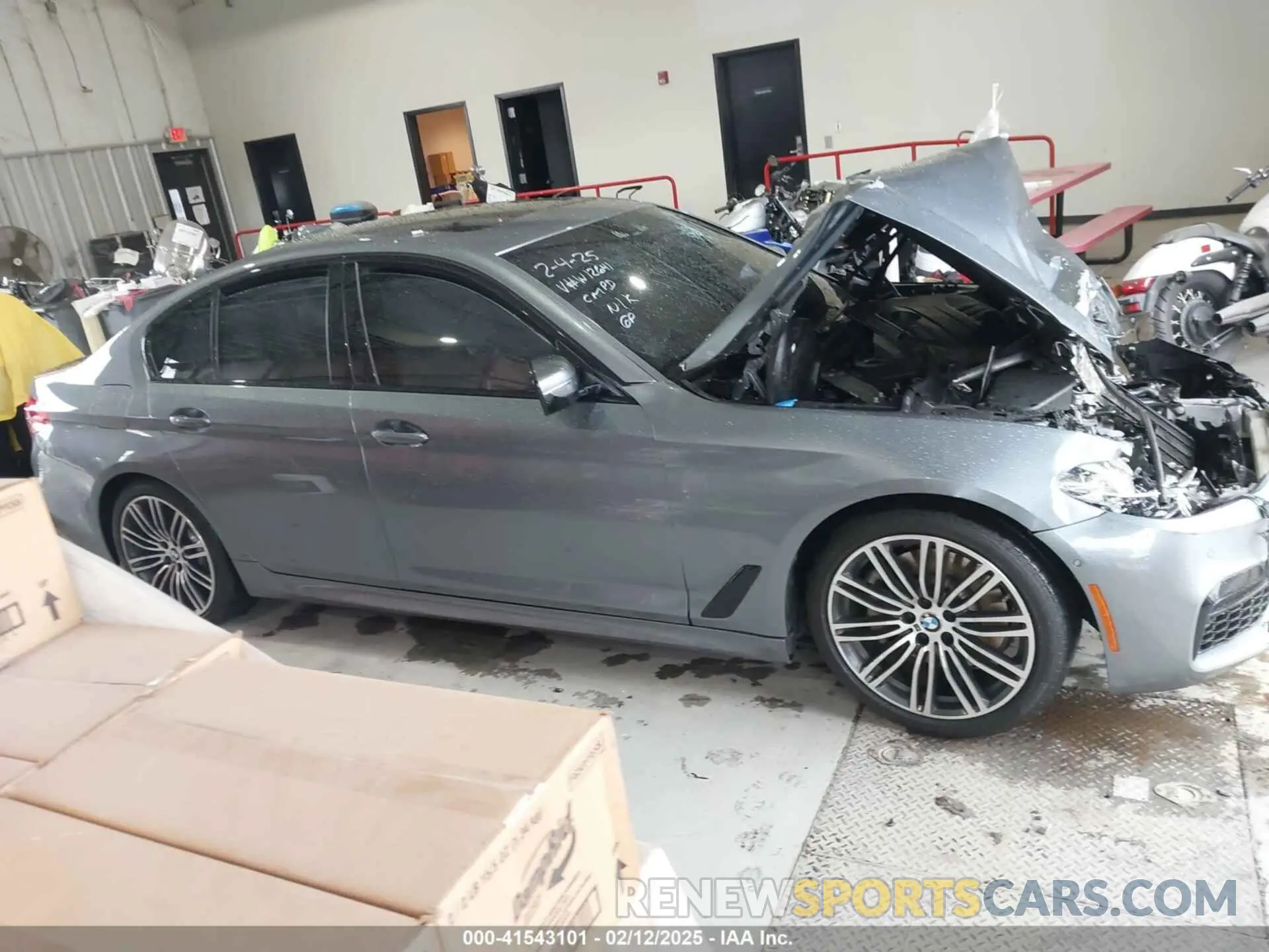 12 Photograph of a damaged car WBAJE5C57KWW12641 BMW 540I 2019