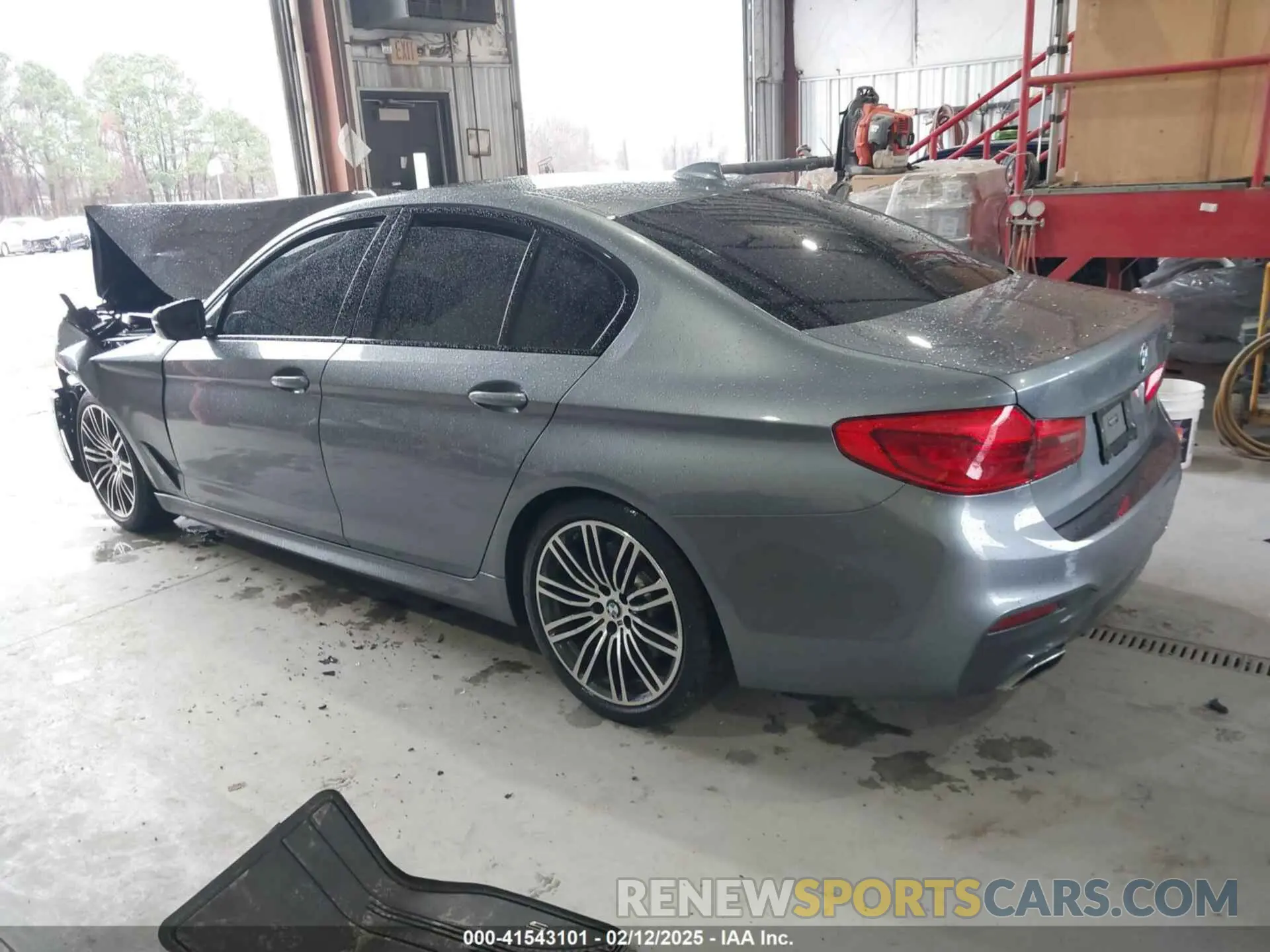 3 Photograph of a damaged car WBAJE5C57KWW12641 BMW 540I 2019