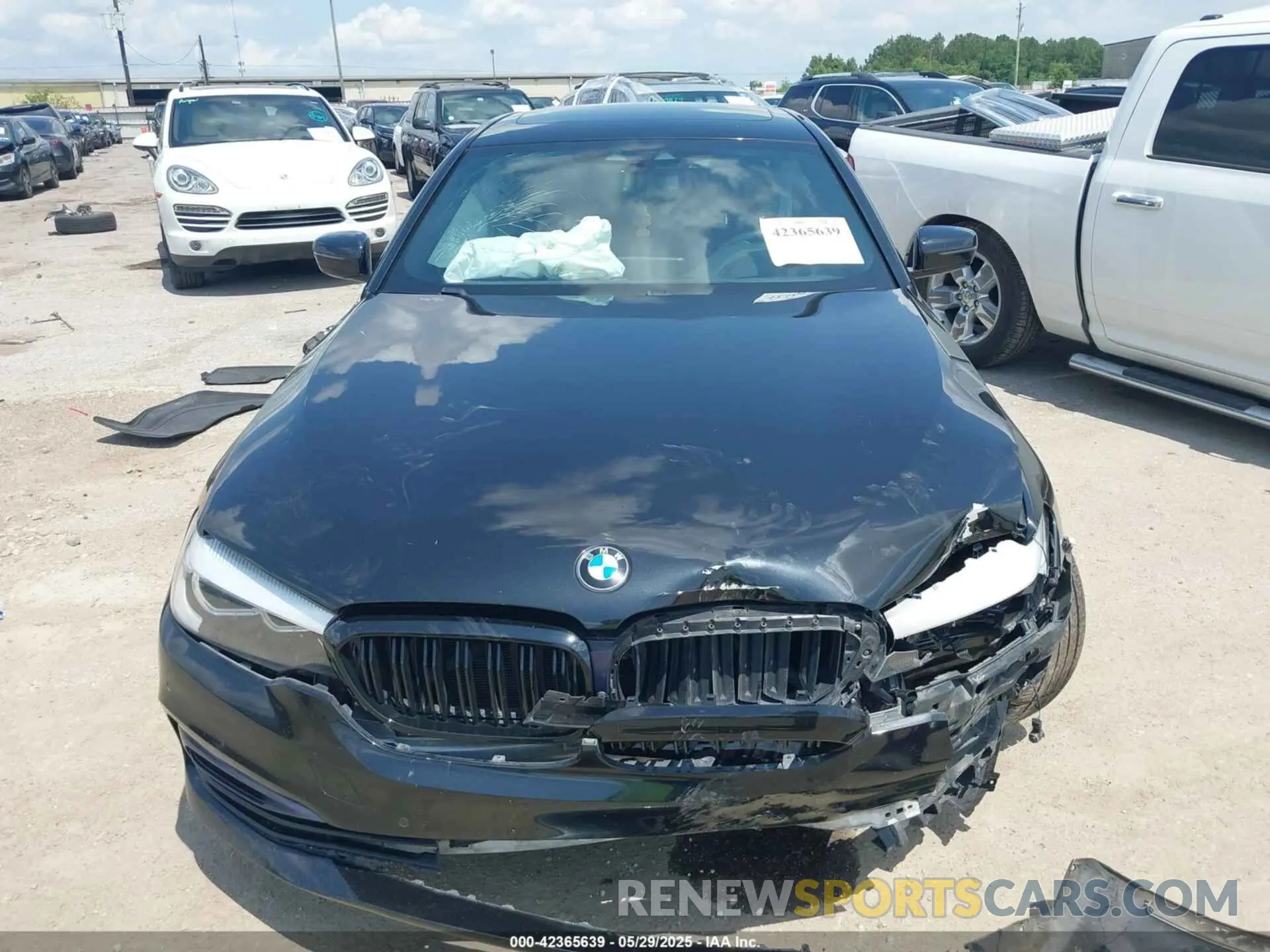 12 Photograph of a damaged car WBAJE5C58KWA98771 BMW 540I 2019