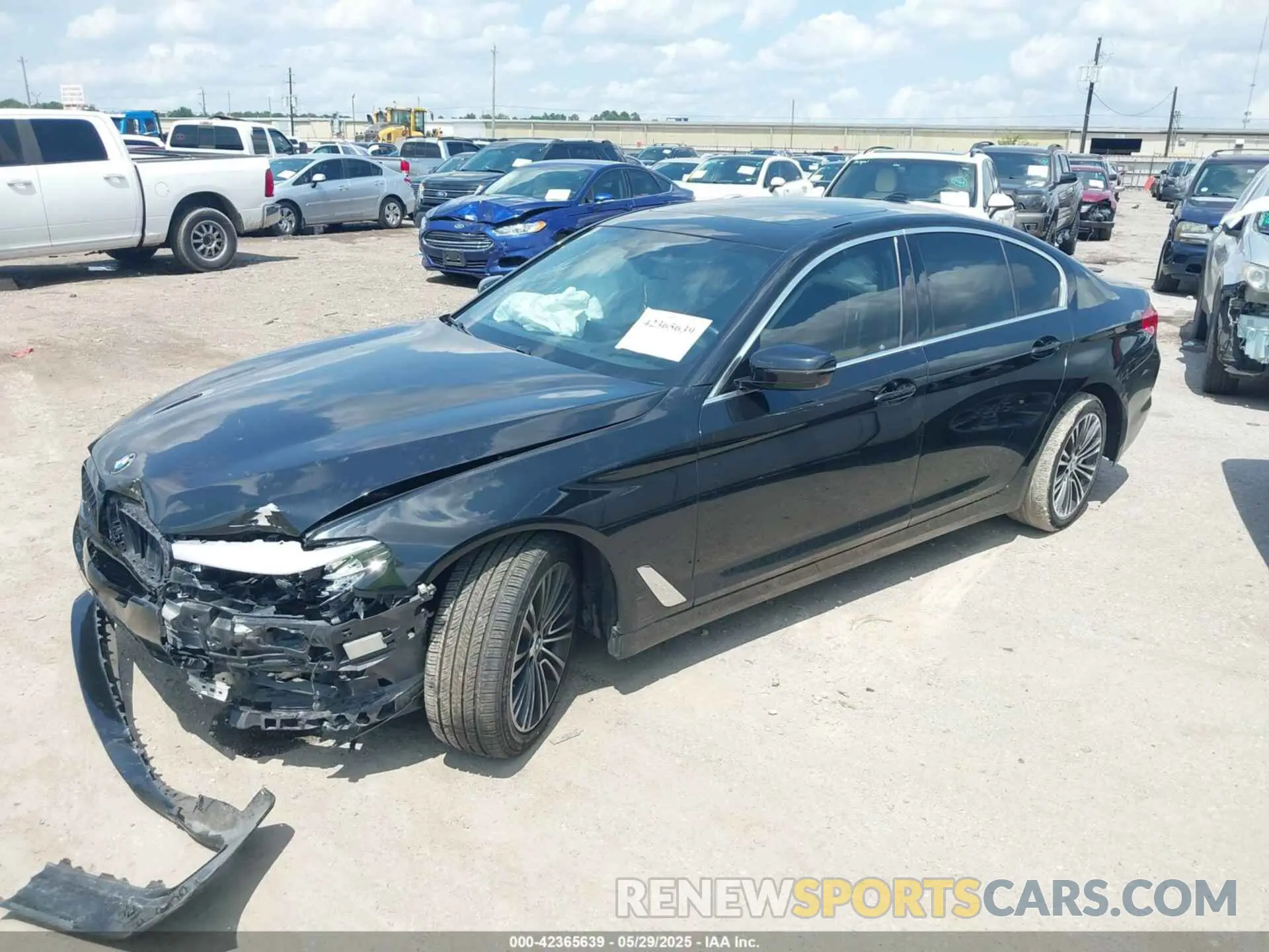 2 Photograph of a damaged car WBAJE5C58KWA98771 BMW 540I 2019