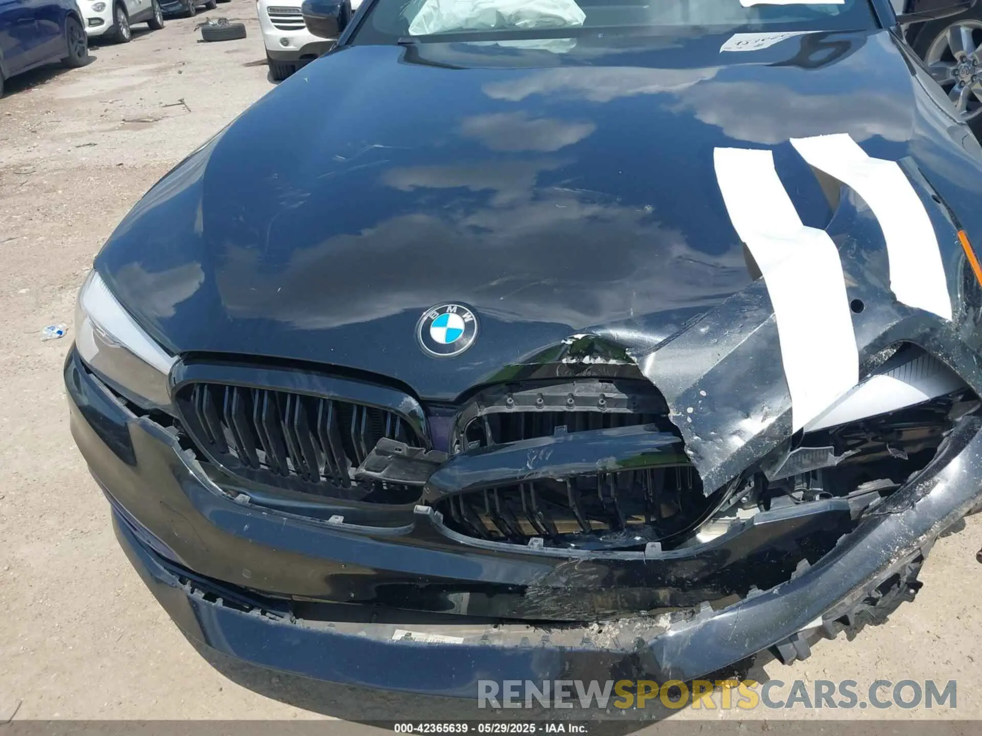 6 Photograph of a damaged car WBAJE5C58KWA98771 BMW 540I 2019