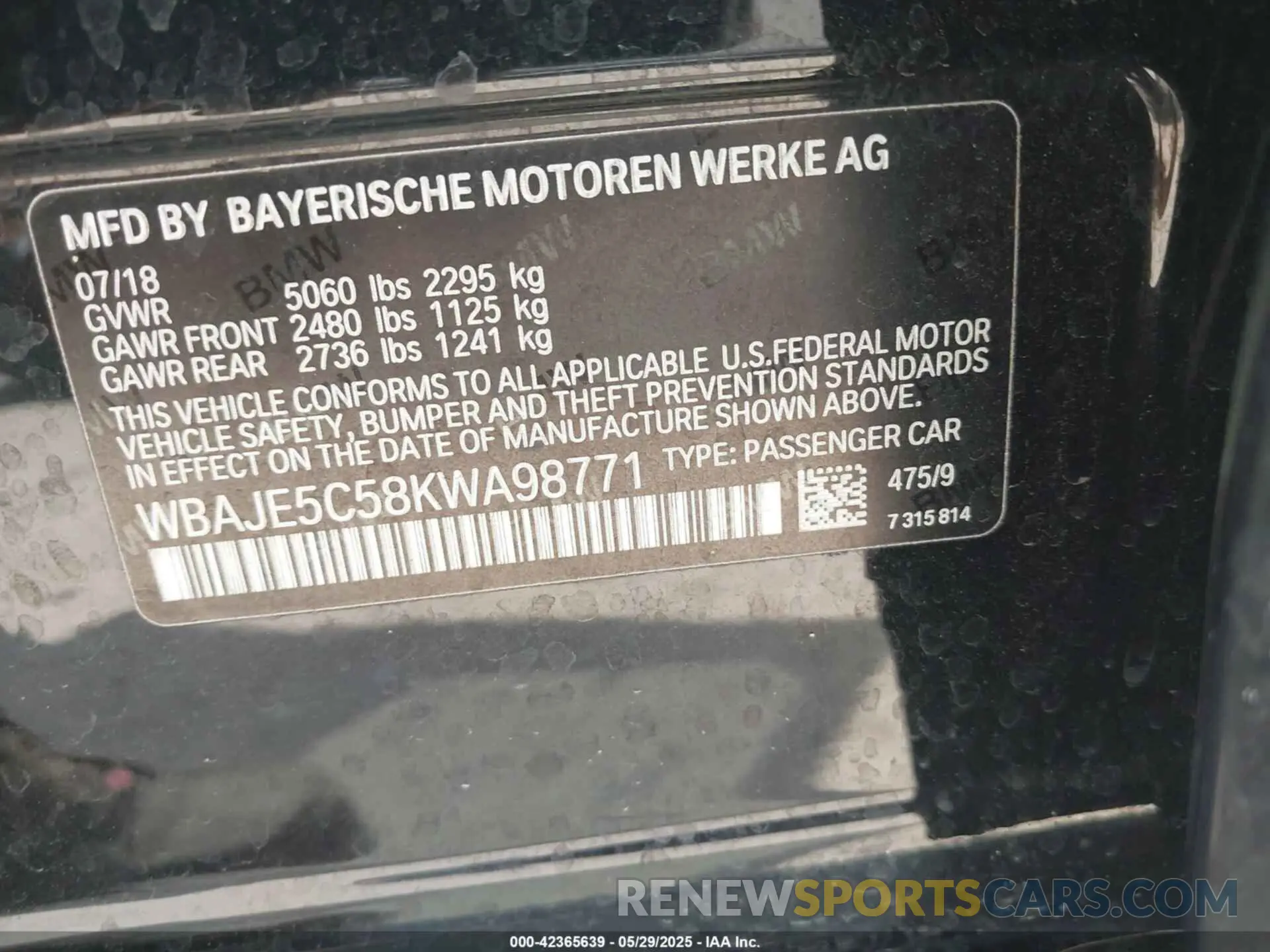 9 Photograph of a damaged car WBAJE5C58KWA98771 BMW 540I 2019