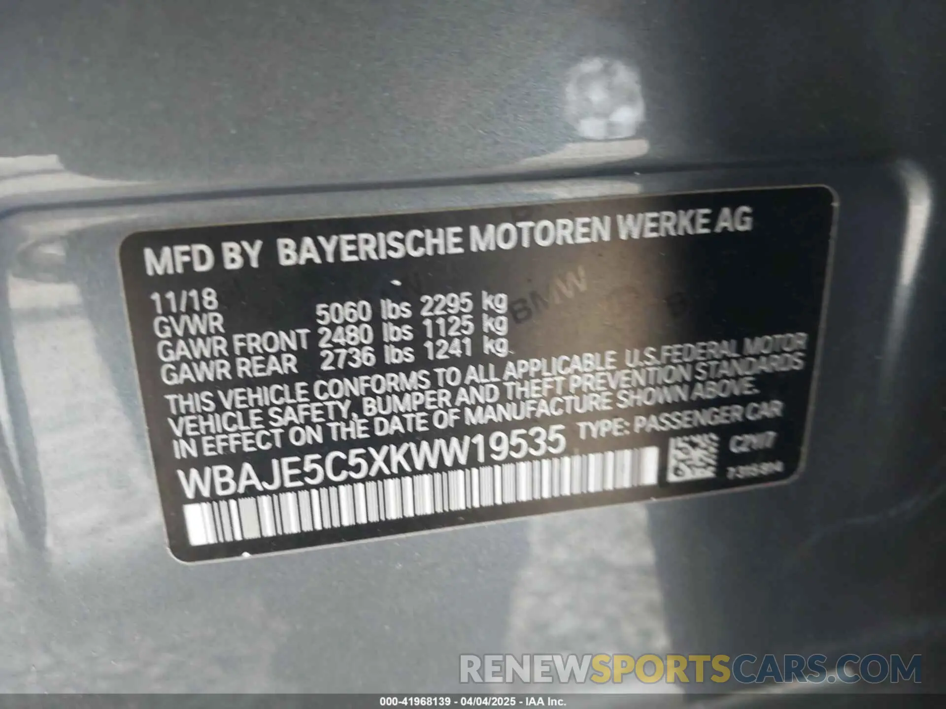 9 Photograph of a damaged car WBAJE5C5XKWW19535 BMW 540I 2019