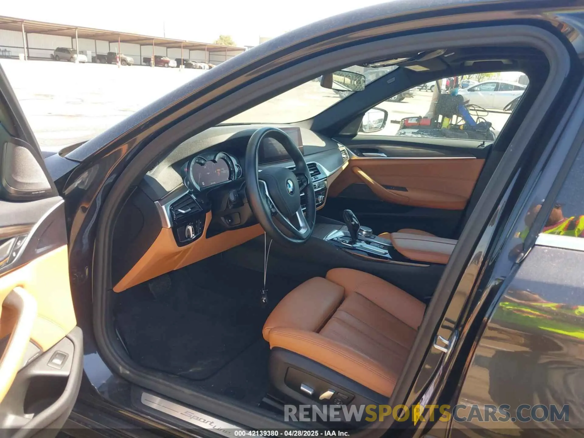 5 Photograph of a damaged car WBAJE5C5XKWW20300 BMW 540I 2019