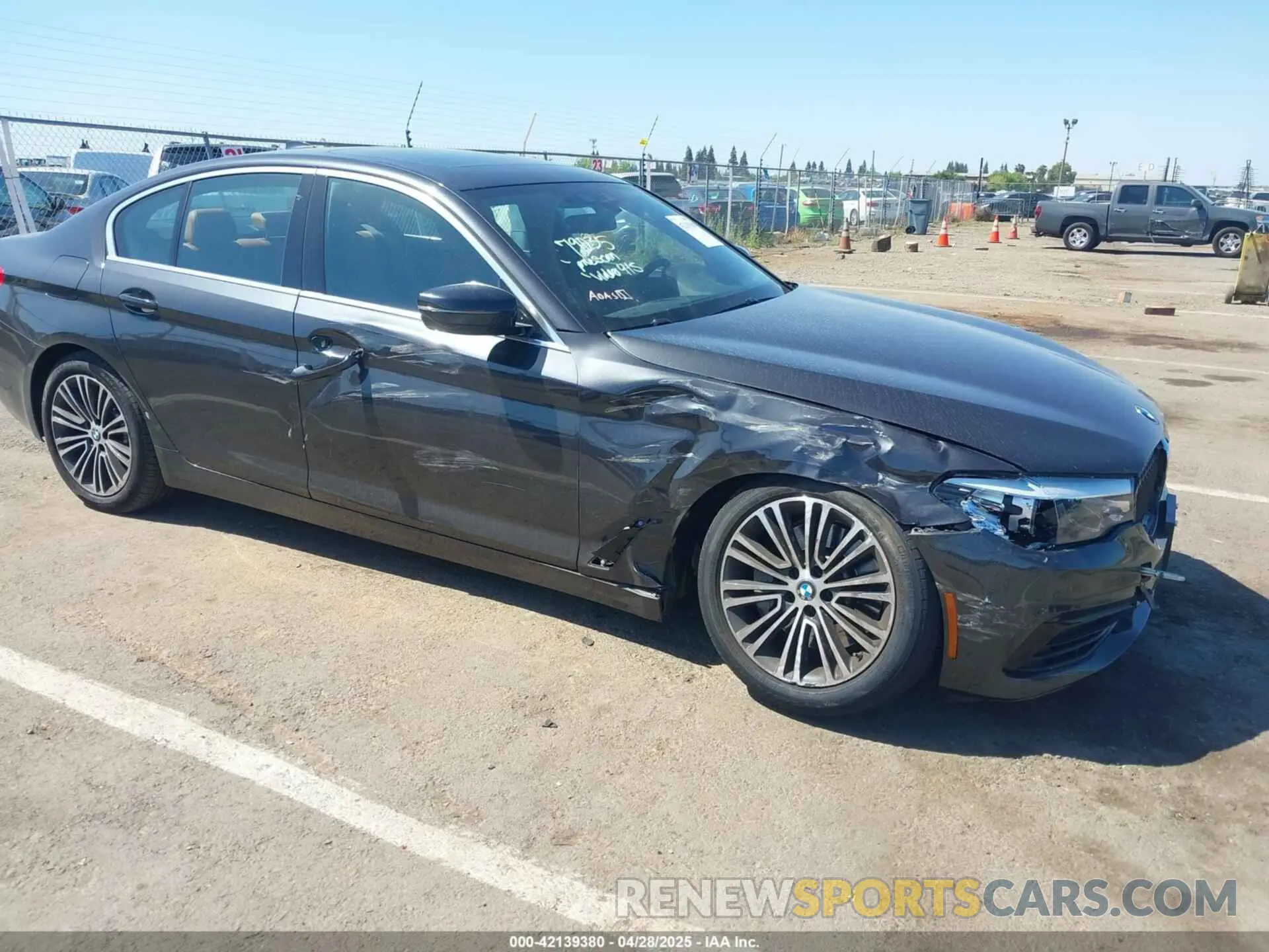 6 Photograph of a damaged car WBAJE5C5XKWW20300 BMW 540I 2019