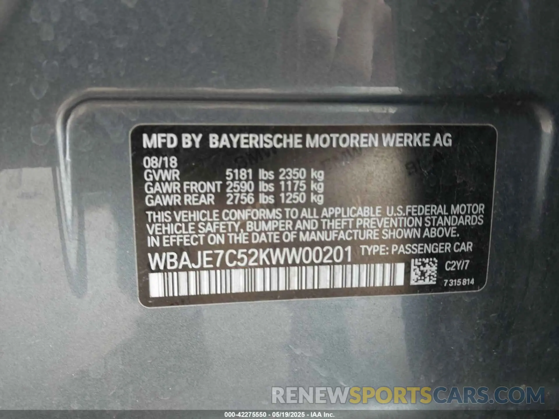 9 Photograph of a damaged car WBAJE7C52KWW00201 BMW 540I 2019