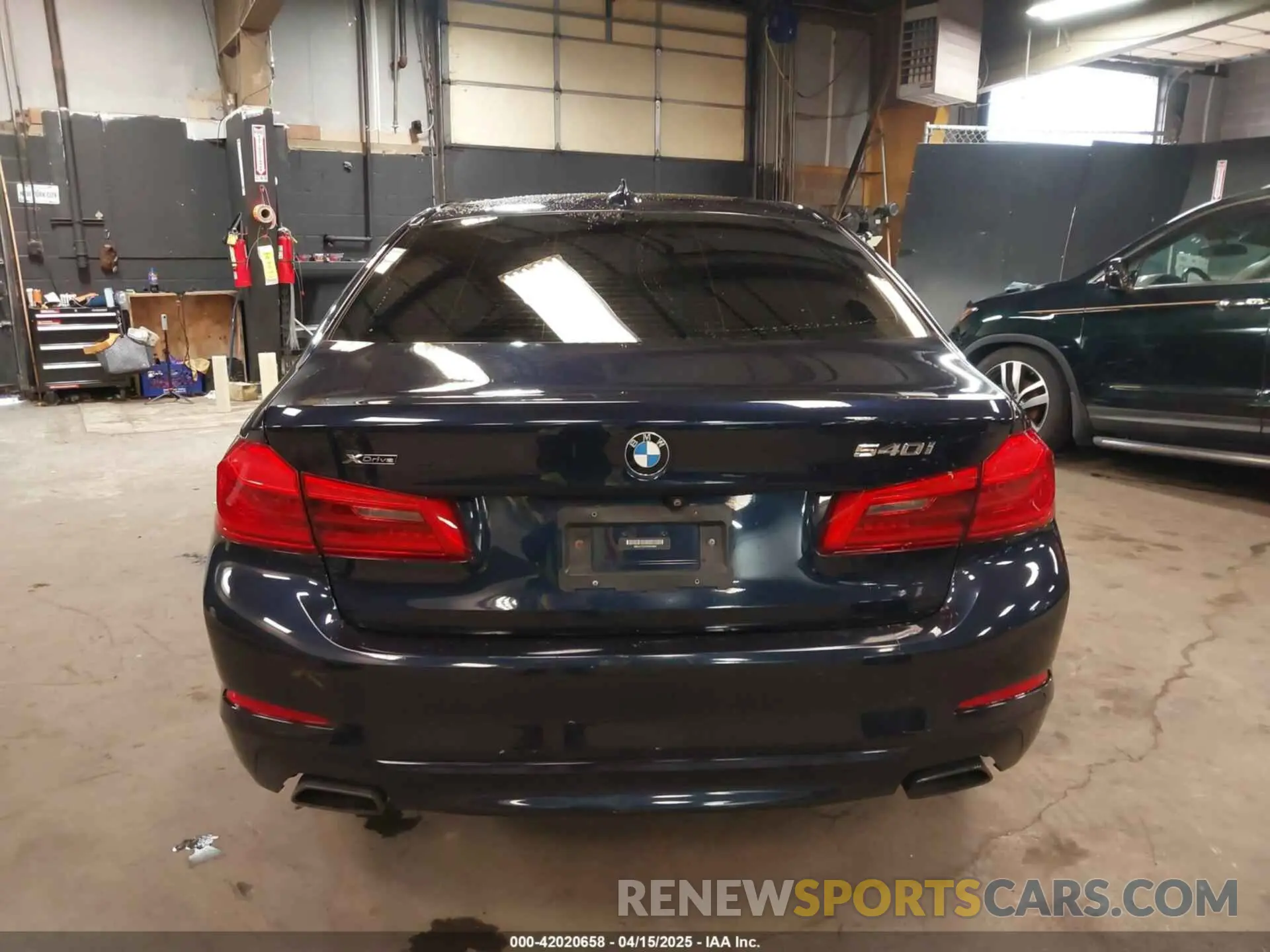 16 Photograph of a damaged car WBAJE7C53KWW29884 BMW 540I 2019