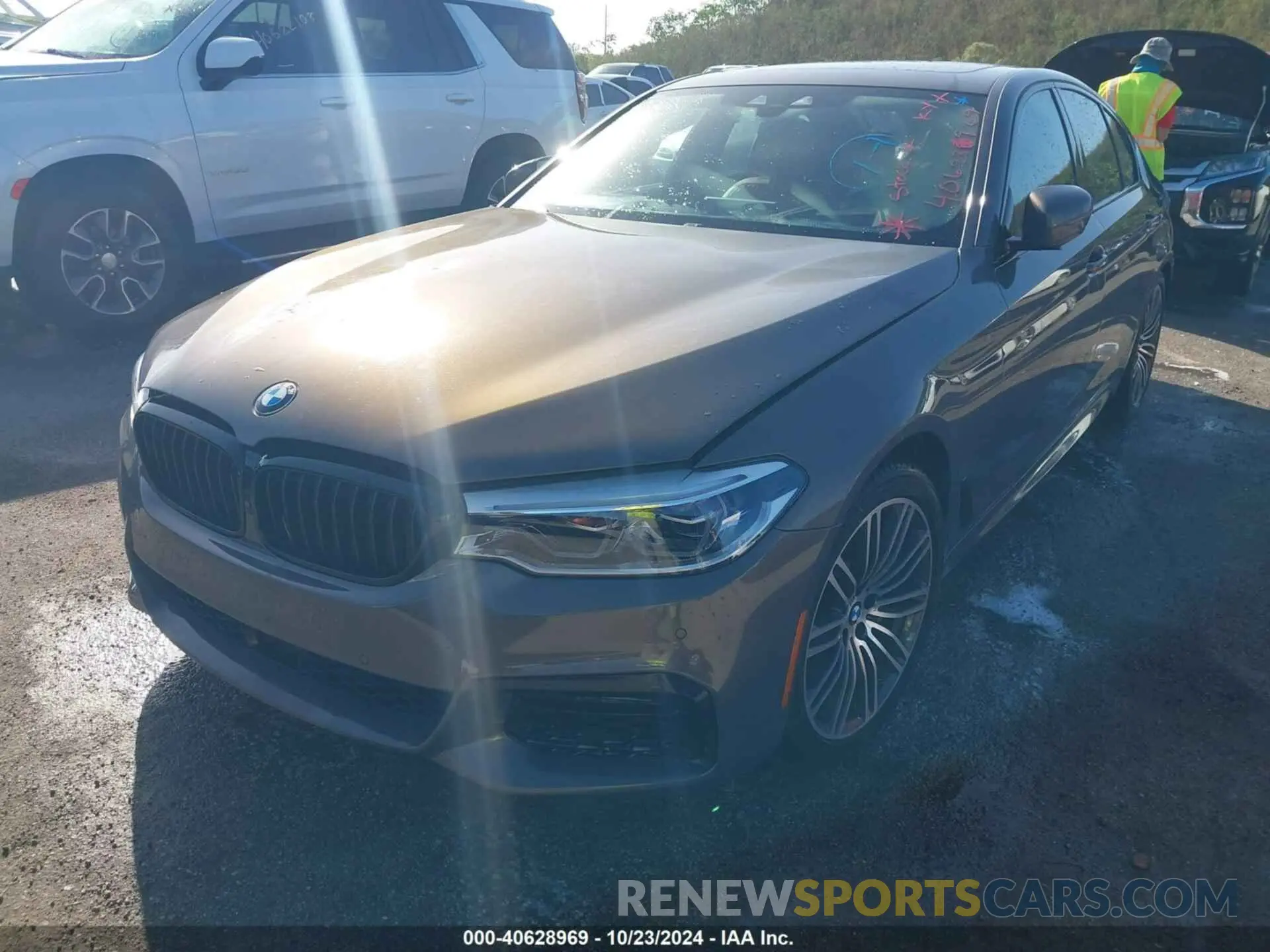 2 Photograph of a damaged car WBAJE7C58KG892575 BMW 540I 2019