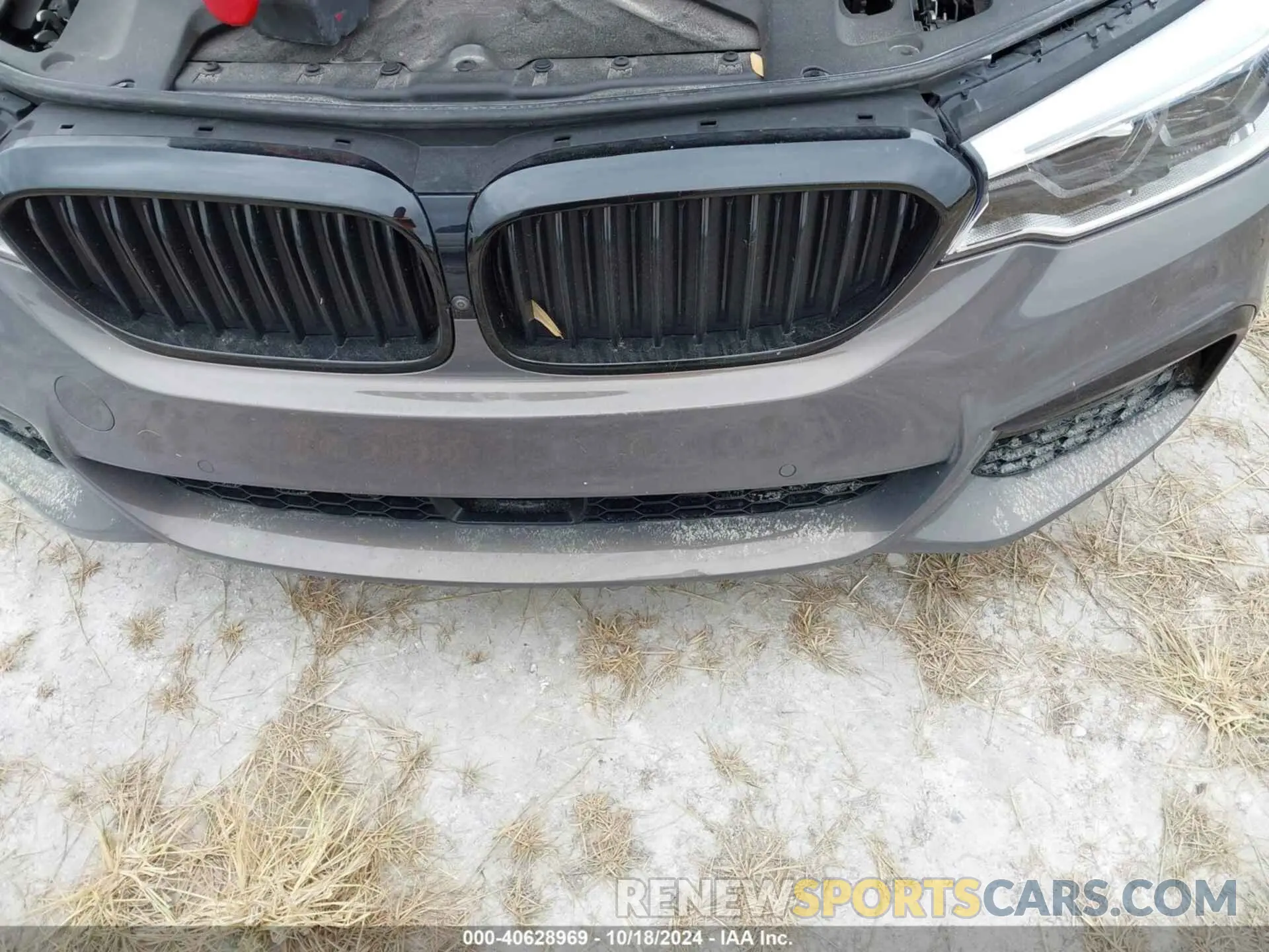 6 Photograph of a damaged car WBAJE7C58KG892575 BMW 540I 2019