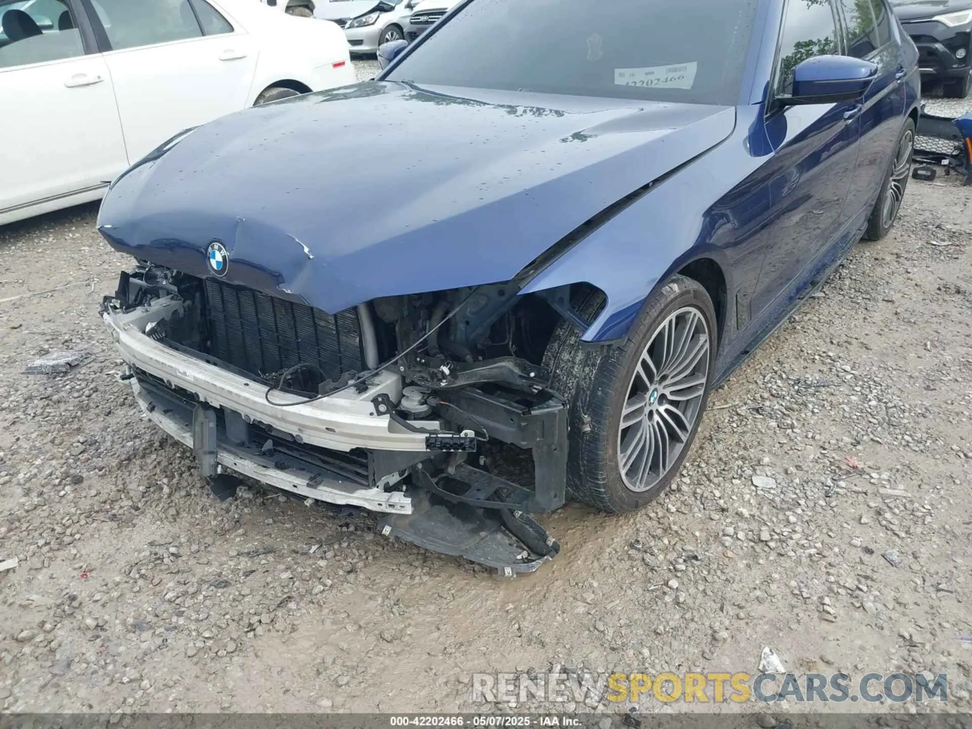 6 Photograph of a damaged car WBAJE7C58KWW16483 BMW 540I 2019