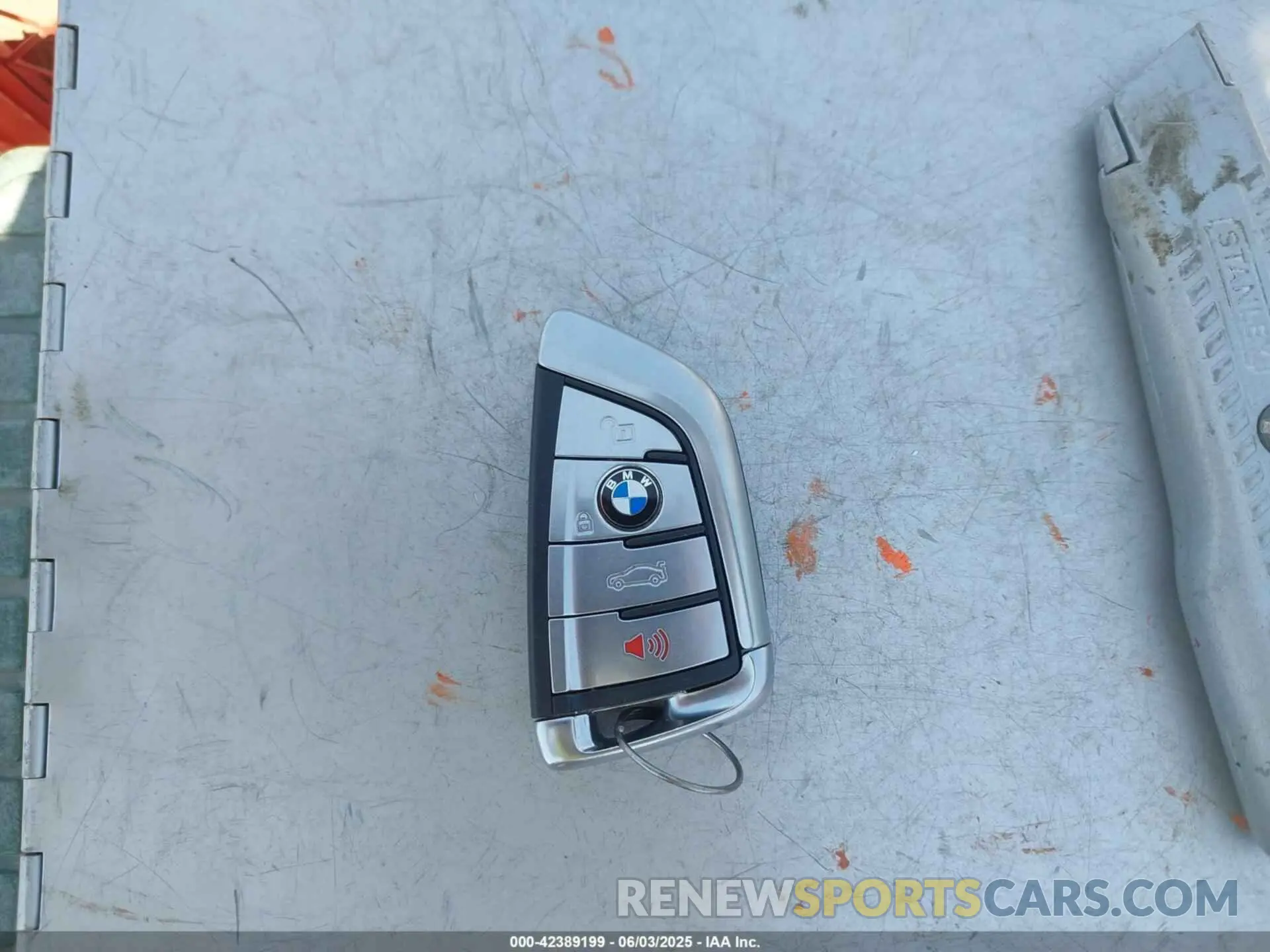 11 Photograph of a damaged car WBAJE7C59KWW18453 BMW 540I 2019