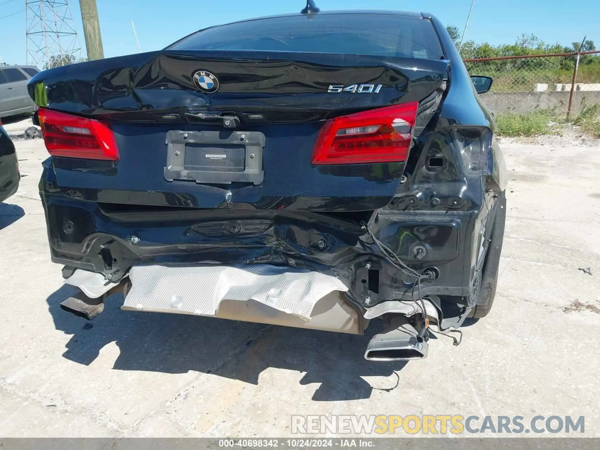 22 Photograph of a damaged car WBAJS1C08LCD17978 BMW 540I 2020