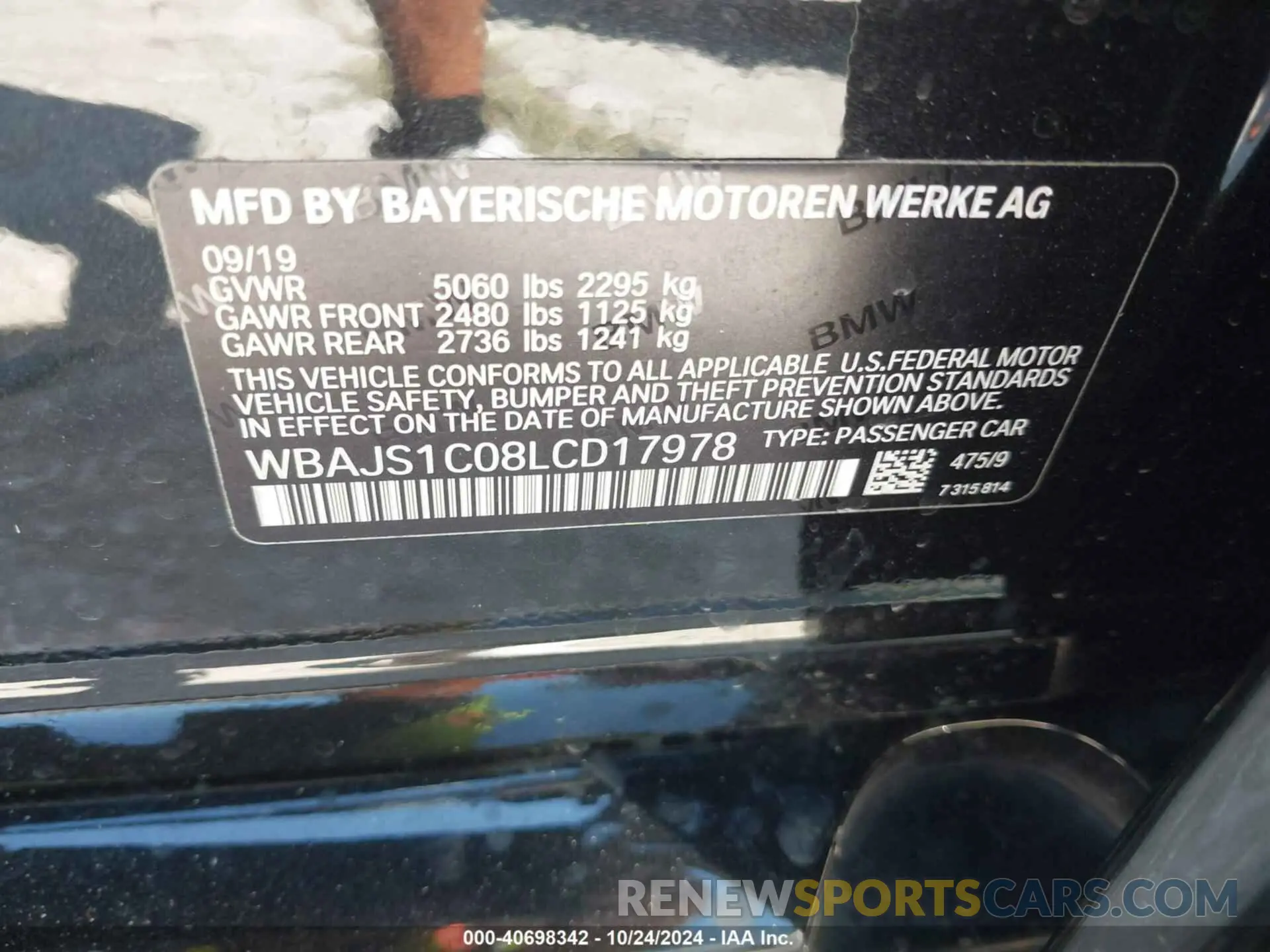 9 Photograph of a damaged car WBAJS1C08LCD17978 BMW 540I 2020