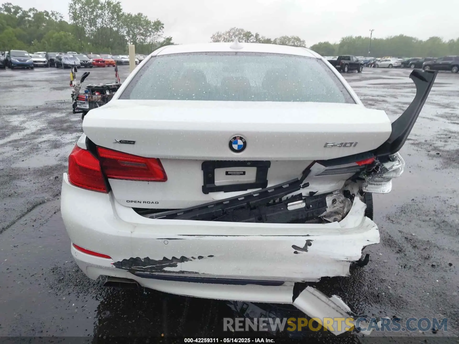 16 Photograph of a damaged car WBAJS3C00LWW68634 BMW 540I 2020