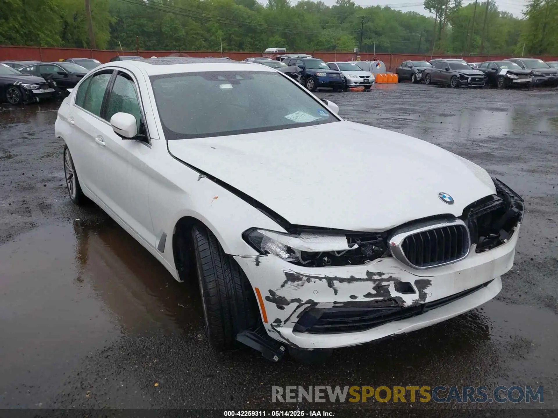 19 Photograph of a damaged car WBAJS3C00LWW68634 BMW 540I 2020