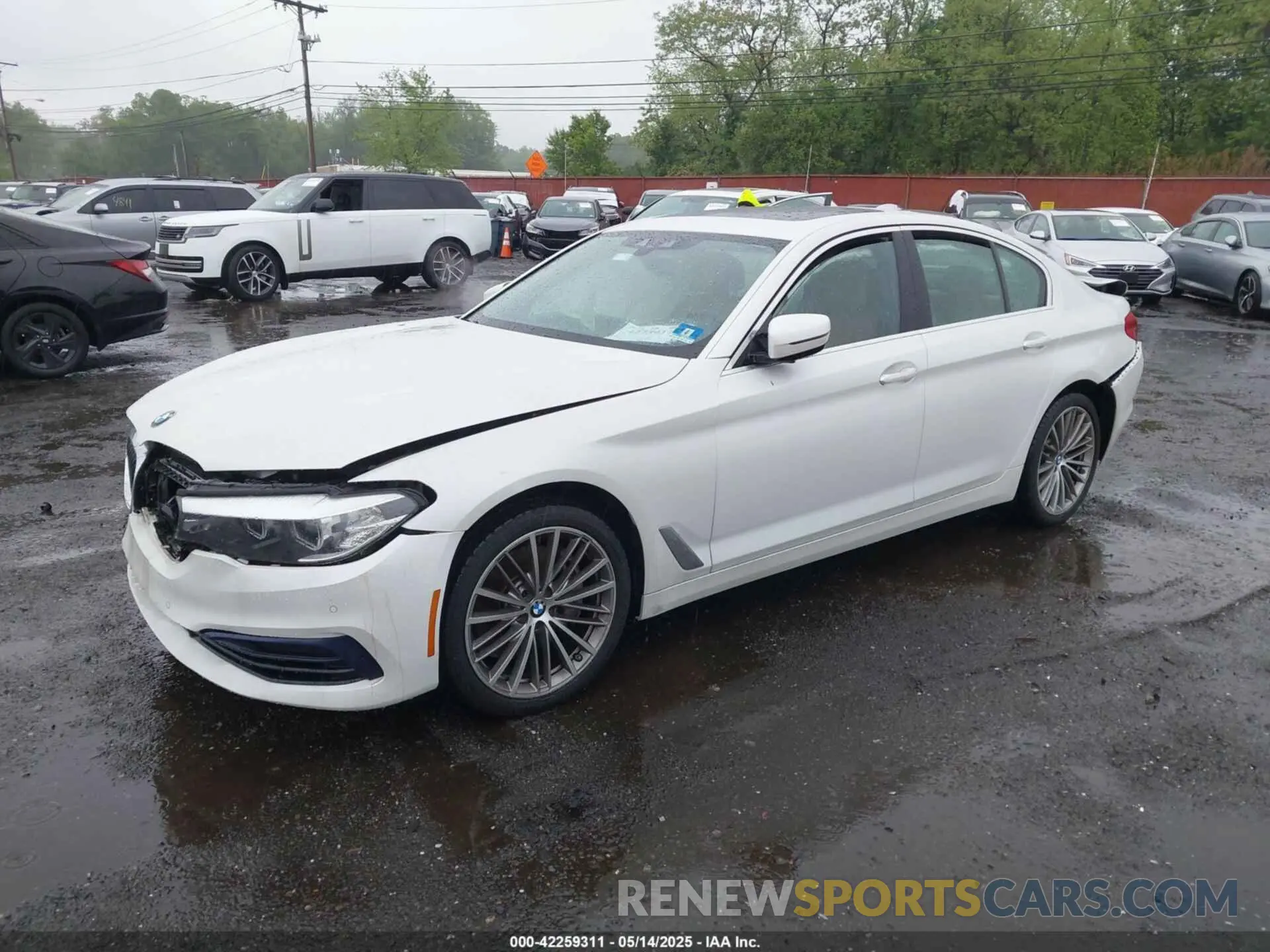 2 Photograph of a damaged car WBAJS3C00LWW68634 BMW 540I 2020