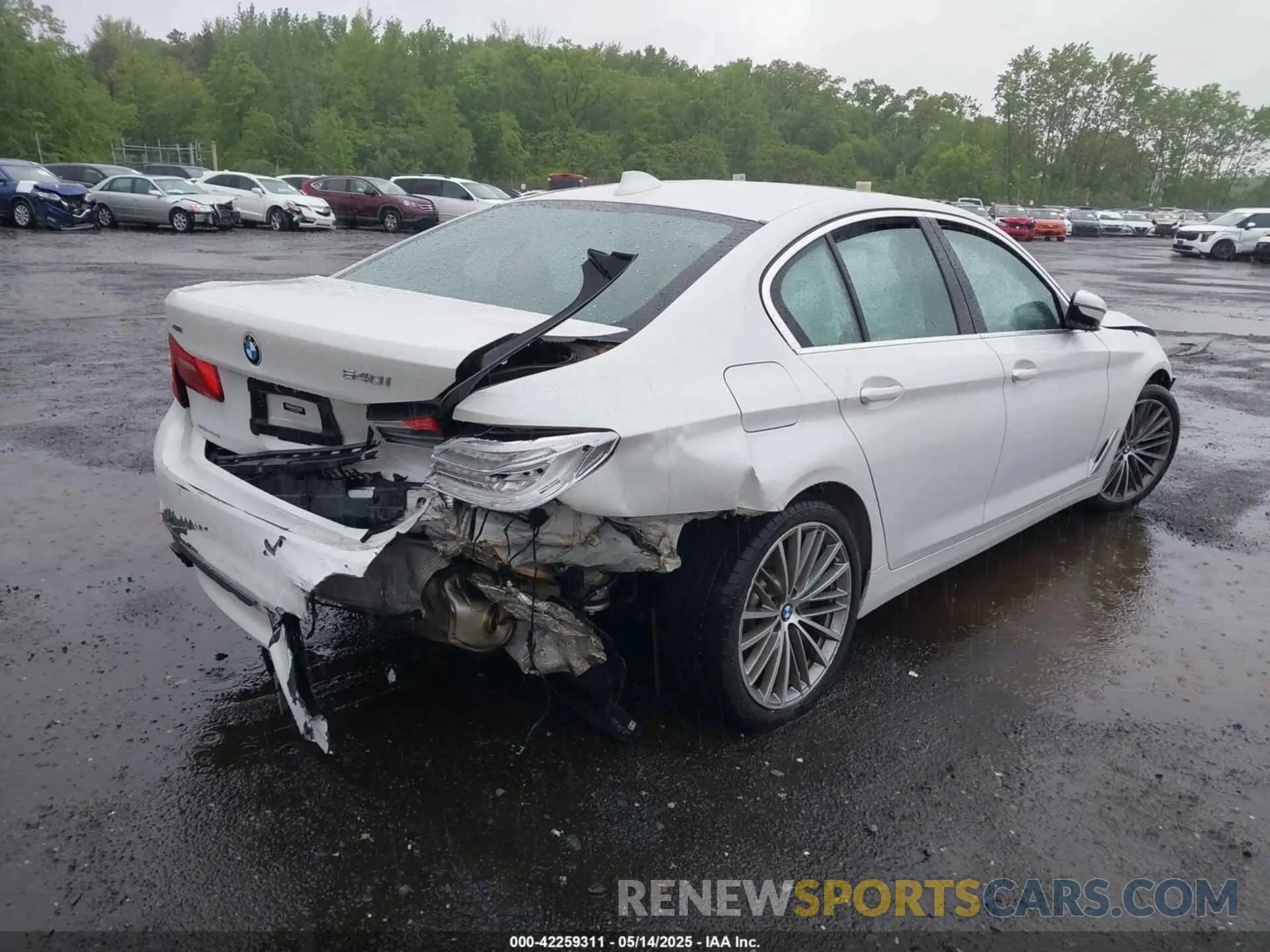 6 Photograph of a damaged car WBAJS3C00LWW68634 BMW 540I 2020