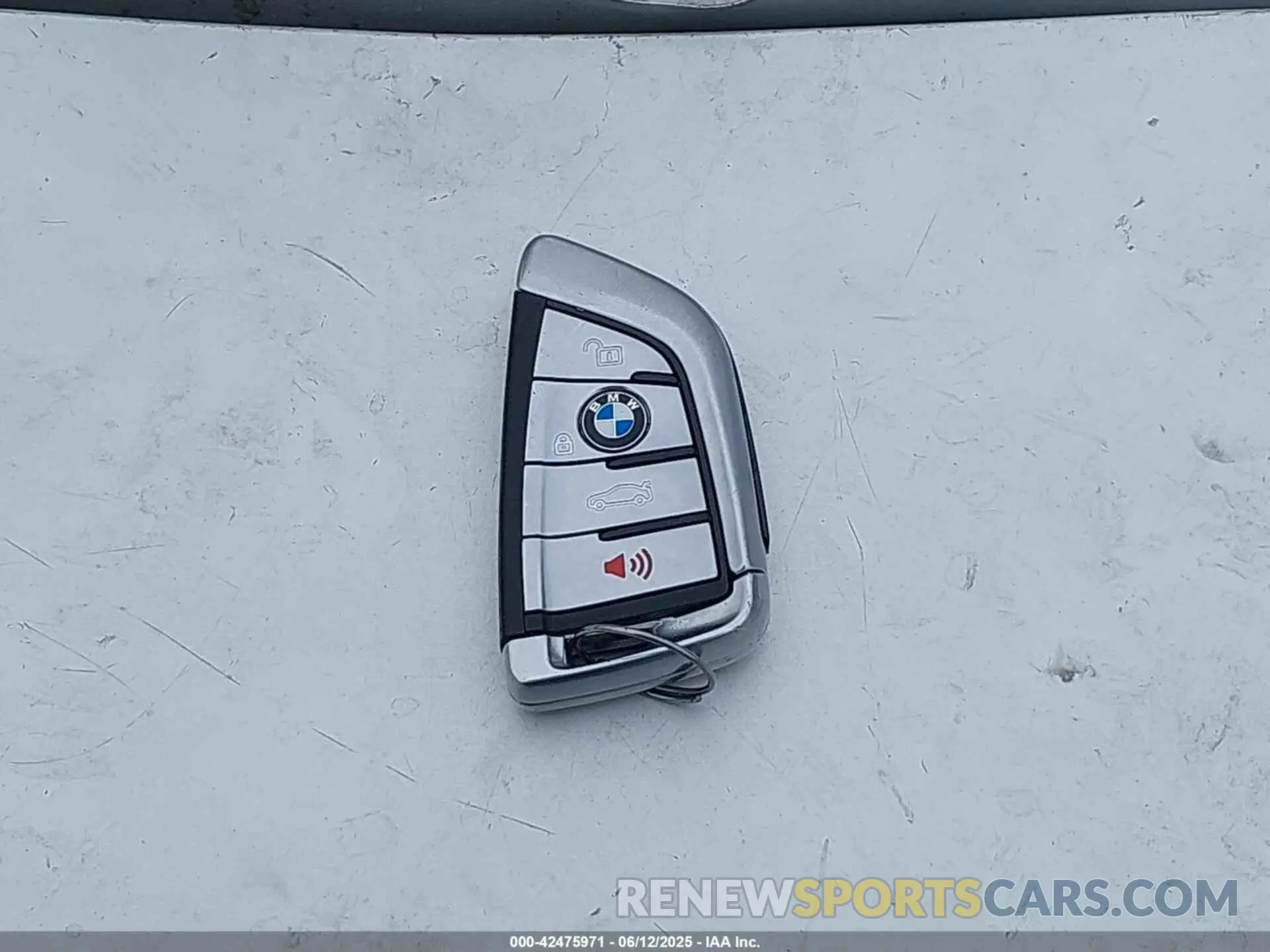 11 Photograph of a damaged car WBAJS3C07LWW67447 BMW 540I 2020