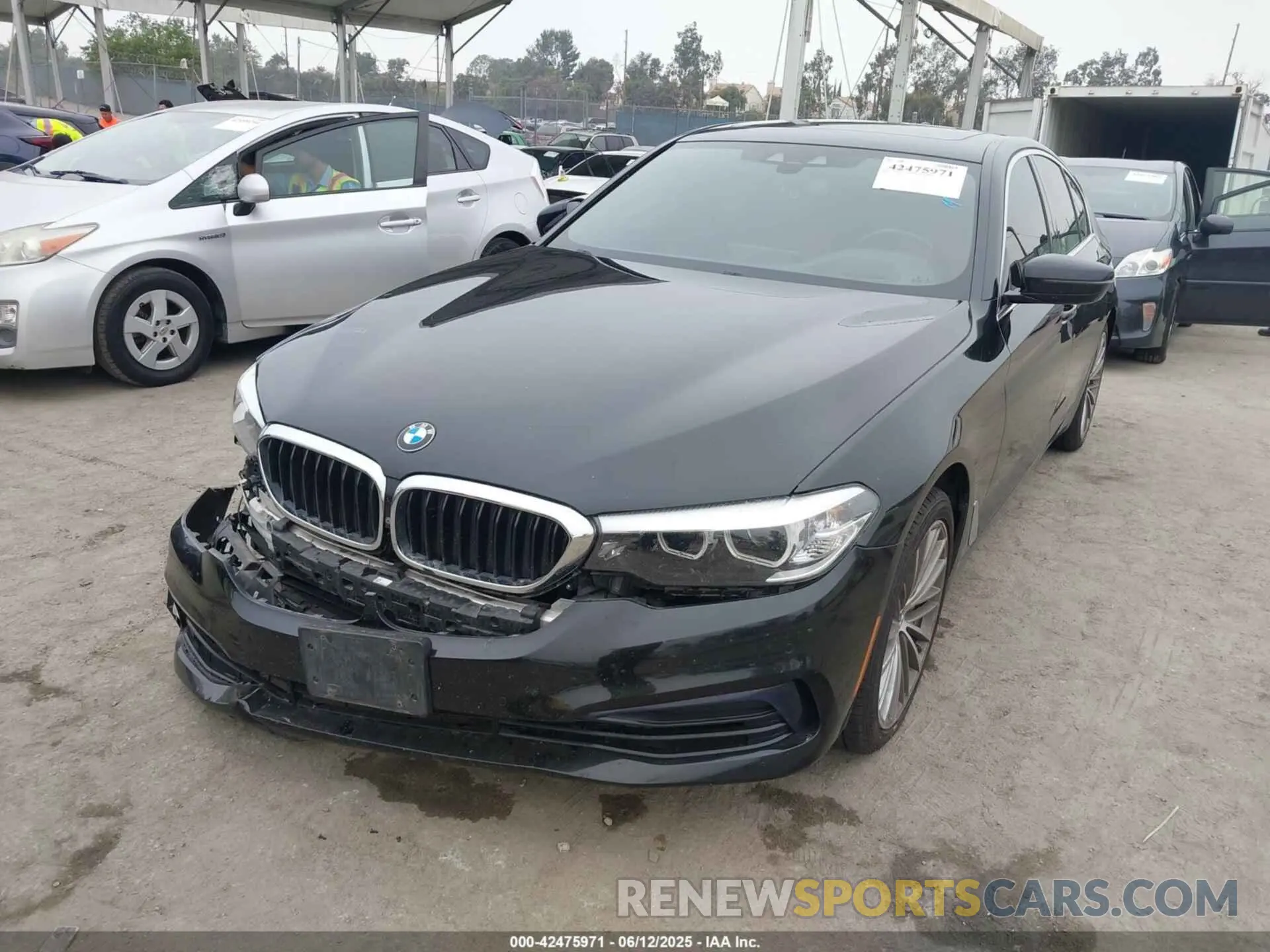 2 Photograph of a damaged car WBAJS3C07LWW67447 BMW 540I 2020