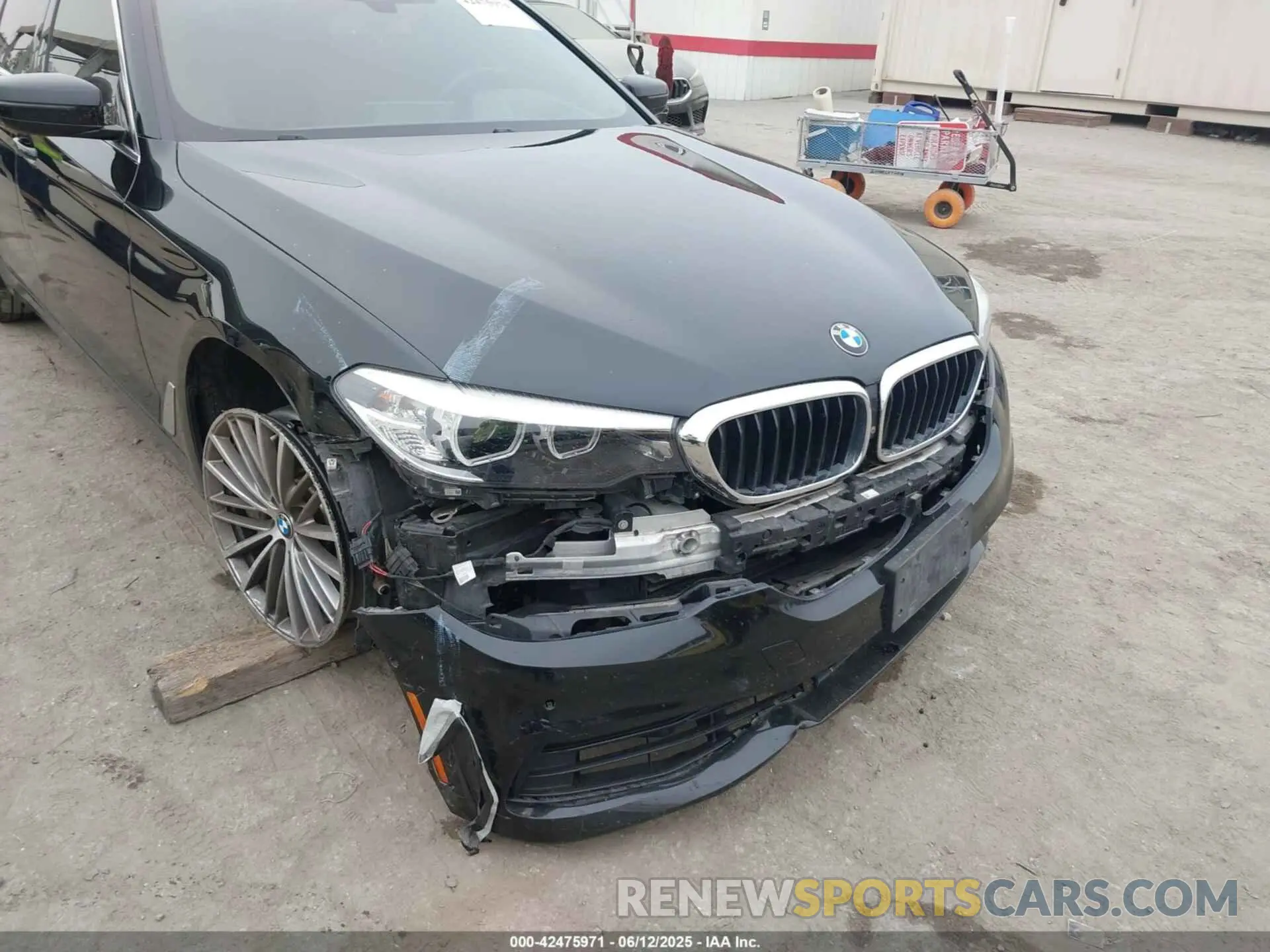 6 Photograph of a damaged car WBAJS3C07LWW67447 BMW 540I 2020