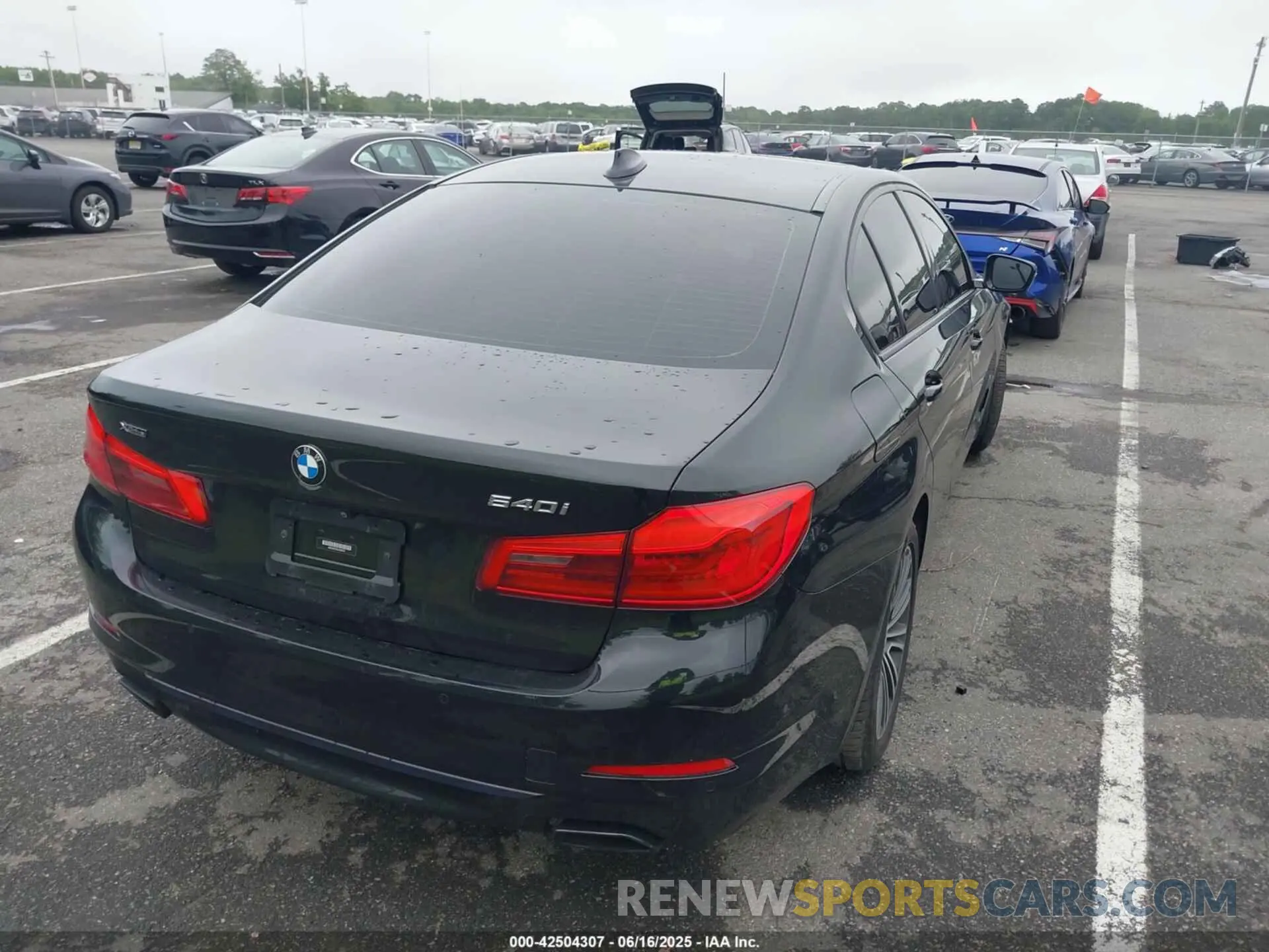 4 Photograph of a damaged car WBAJS3C09LCD33702 BMW 540I 2020