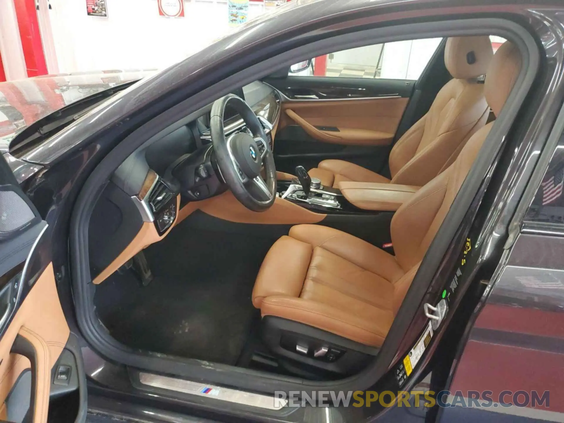 1 Photograph of a damaged car WBAJS3C09LWW63125 BMW 540I 2020