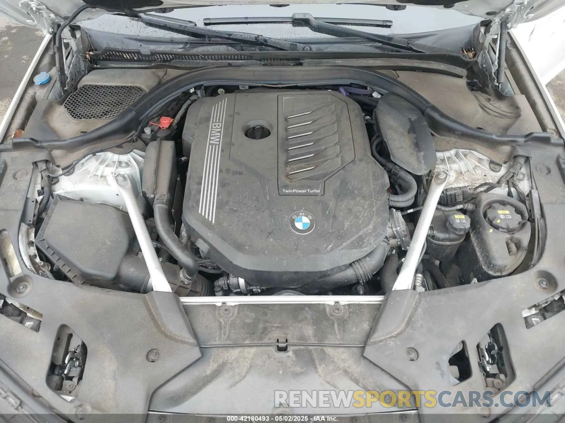 10 Photograph of a damaged car WBA53BJ00MWW90243 BMW 540I 2021