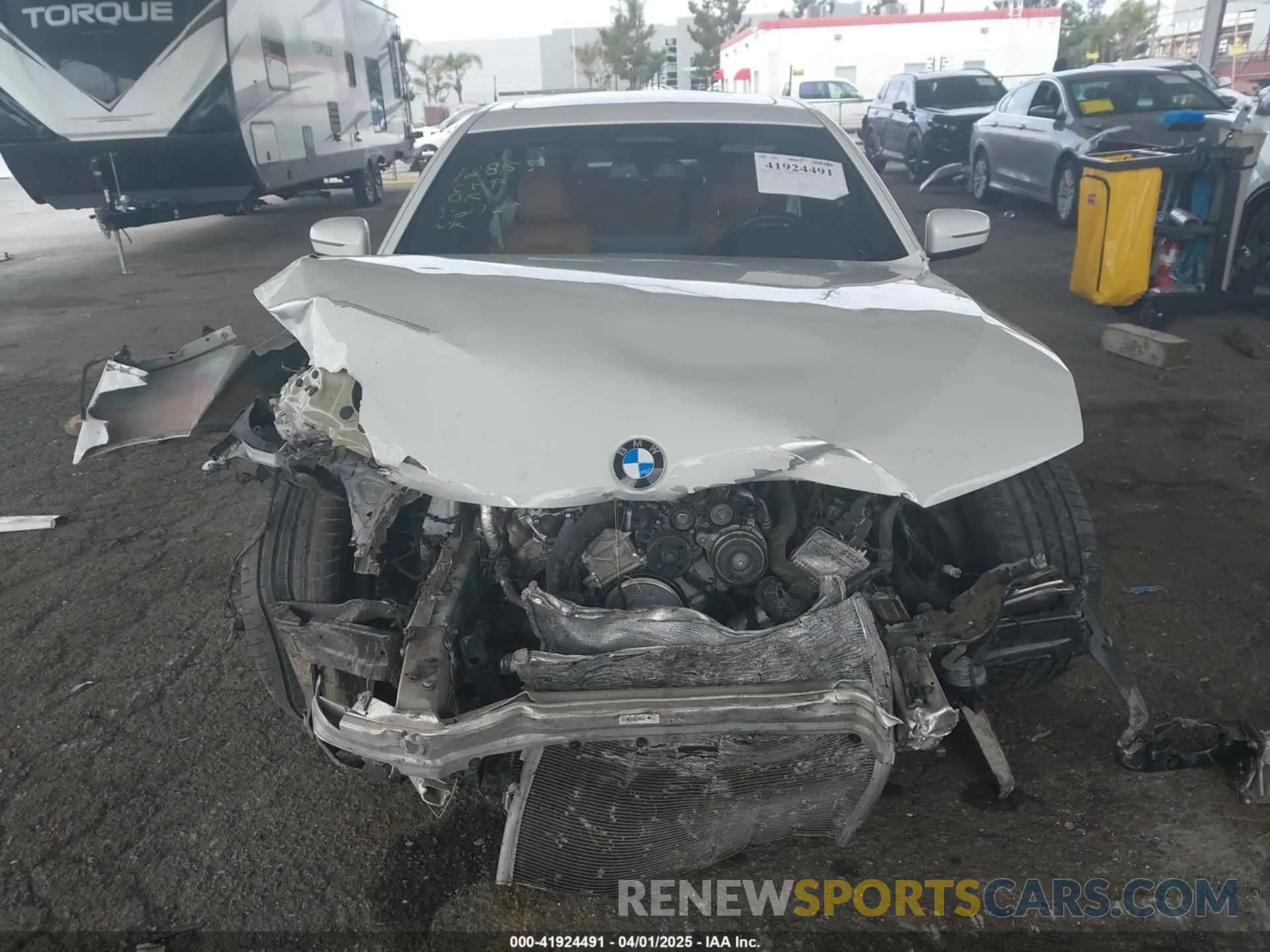 11 Photograph of a damaged car WBA53BJ08MWW94444 BMW 540I 2021