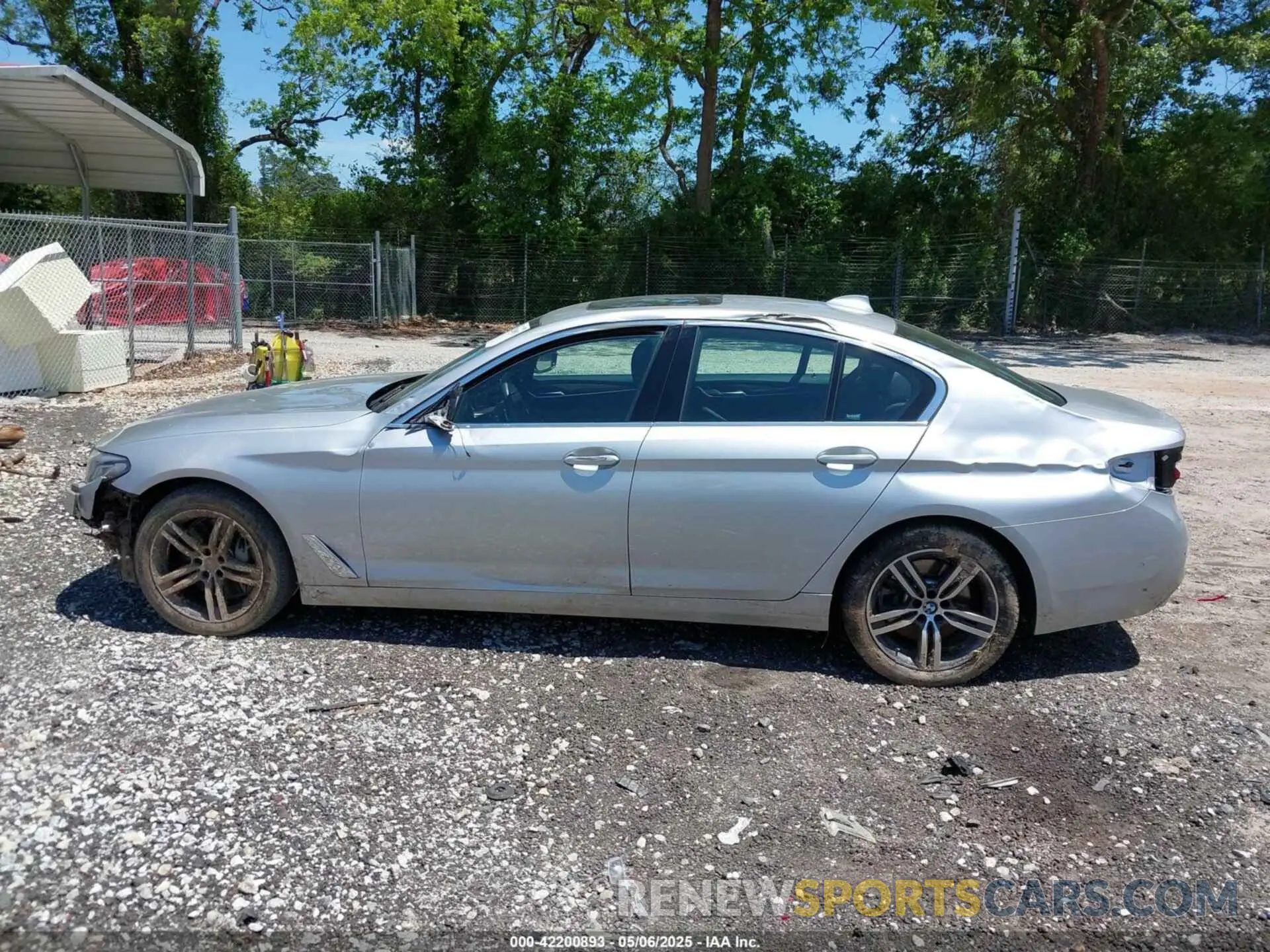 14 Photograph of a damaged car WBA53BJ08MWX28446 BMW 540I 2021