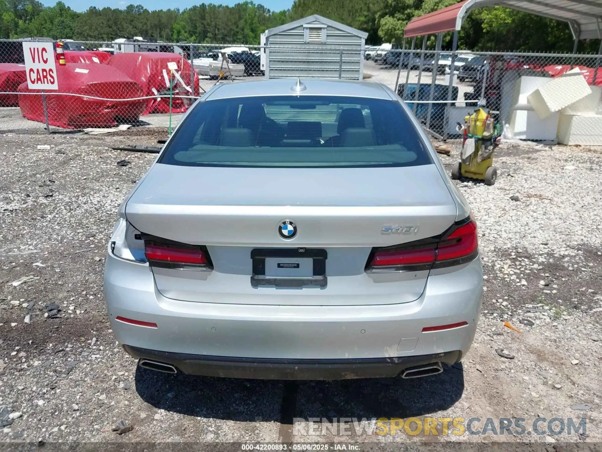 16 Photograph of a damaged car WBA53BJ08MWX28446 BMW 540I 2021